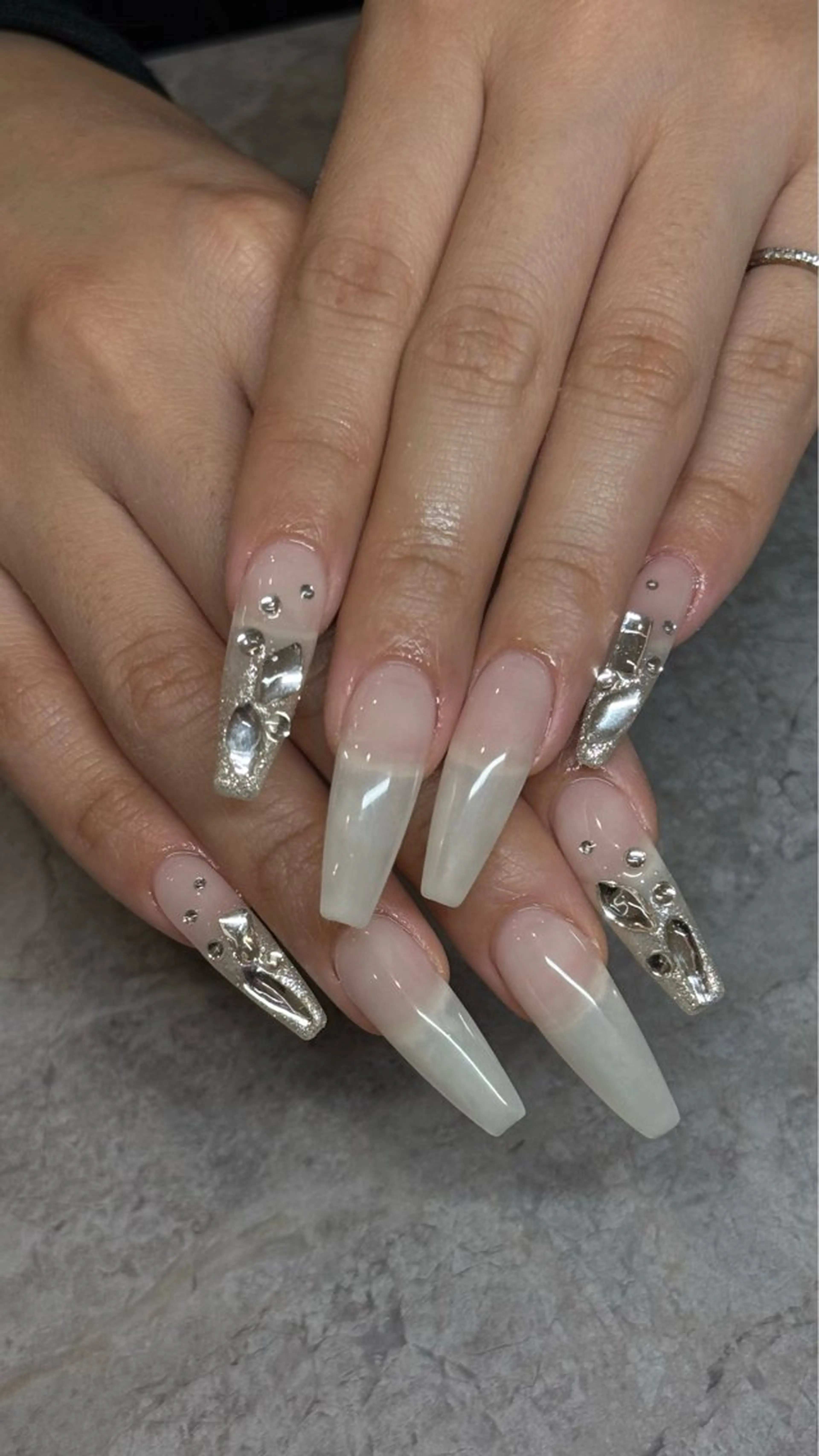 ネイル ハンドネイル IROHA NAIL Mihoのネイルデザイン