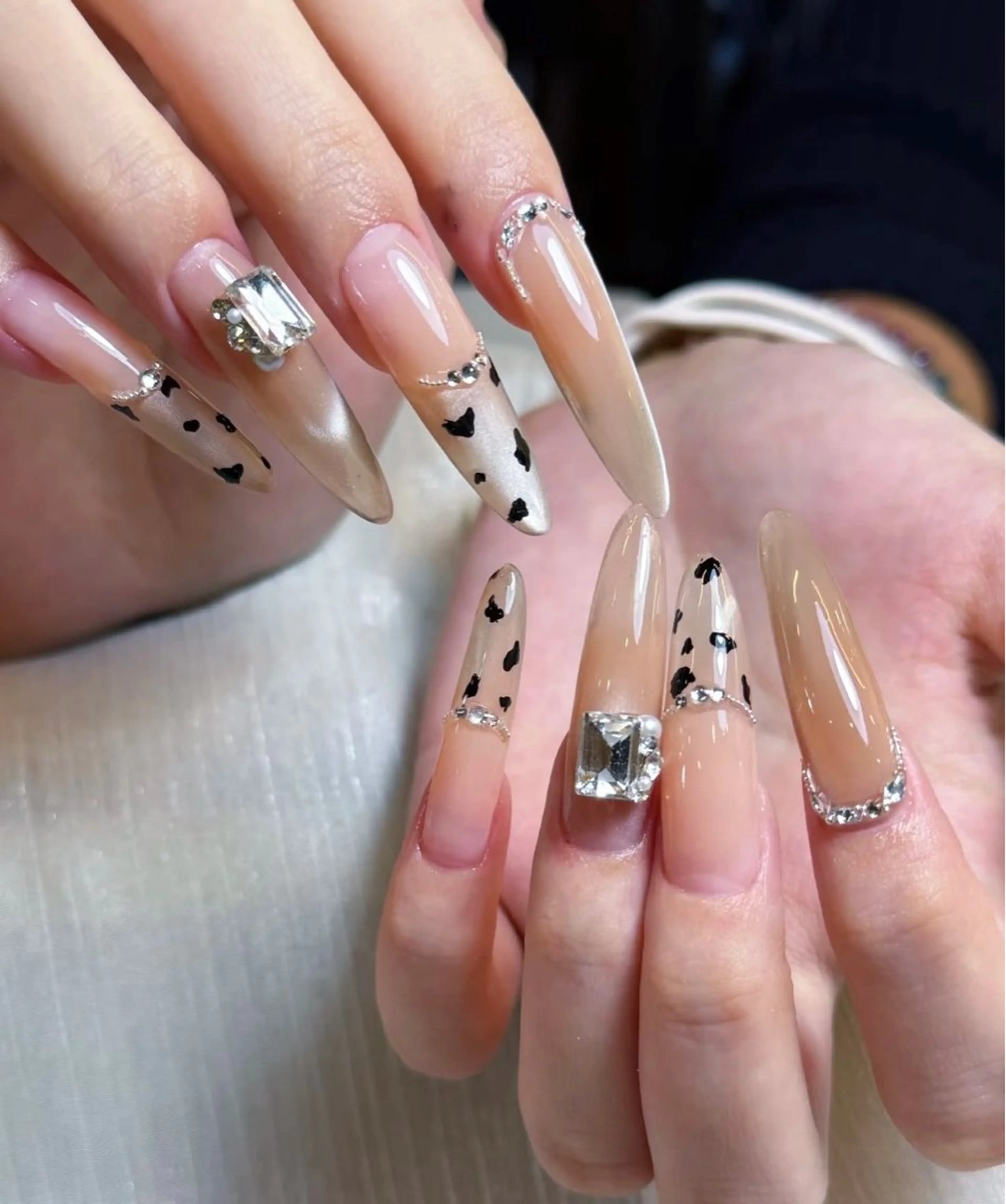 ネイル アートネイル 韓国ネイル 持ち込み ニュアンスネイル ワンカラーネイル イブ ネイリのネイルデザイン