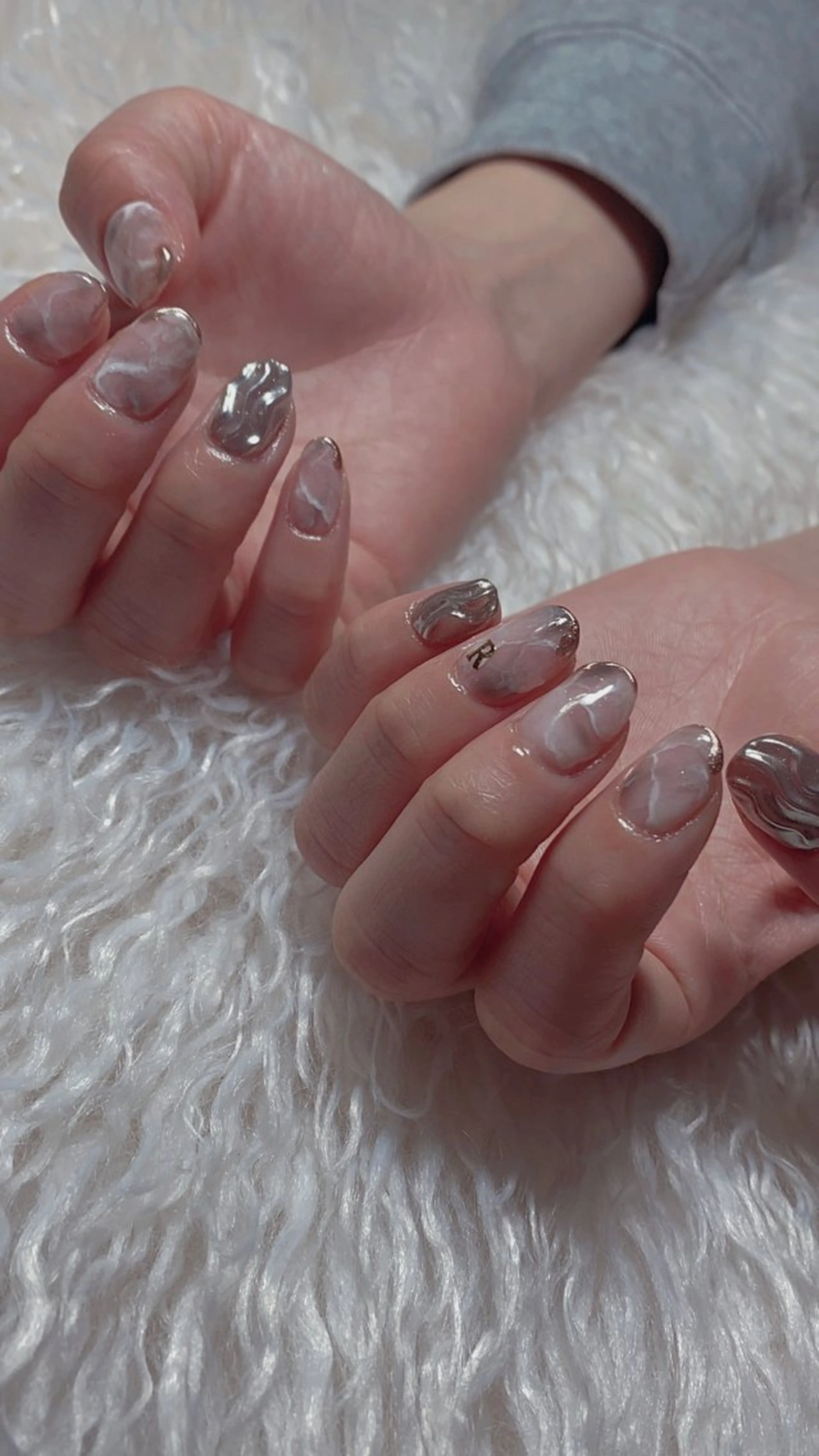 ネイル ハンドネイル n o q r m. n a c h iのネイルデザイン