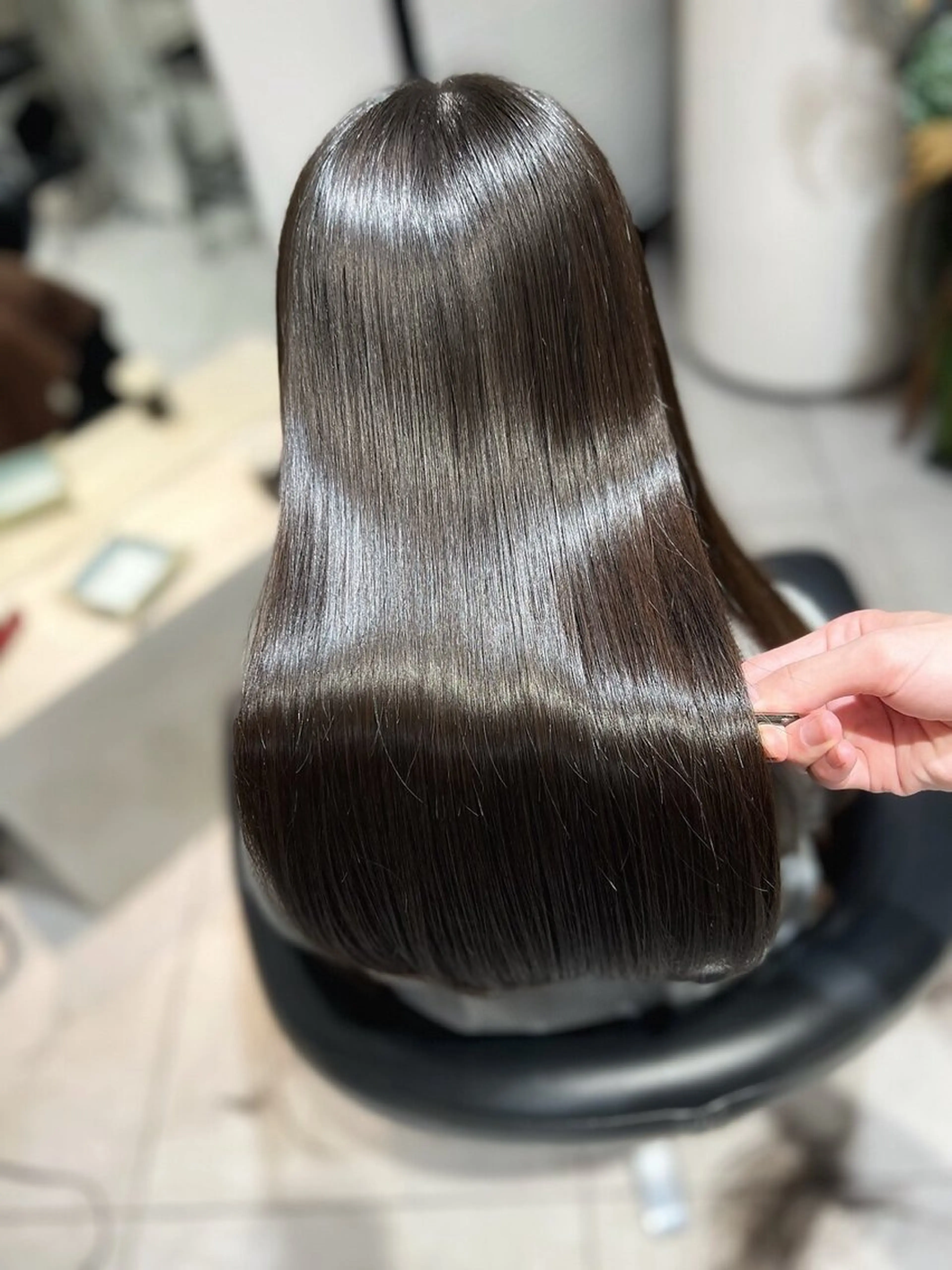 ロング カット ヘアカラー 美髪矯正🫧艶髪特化 🫧関口太郎のヘアスタイル