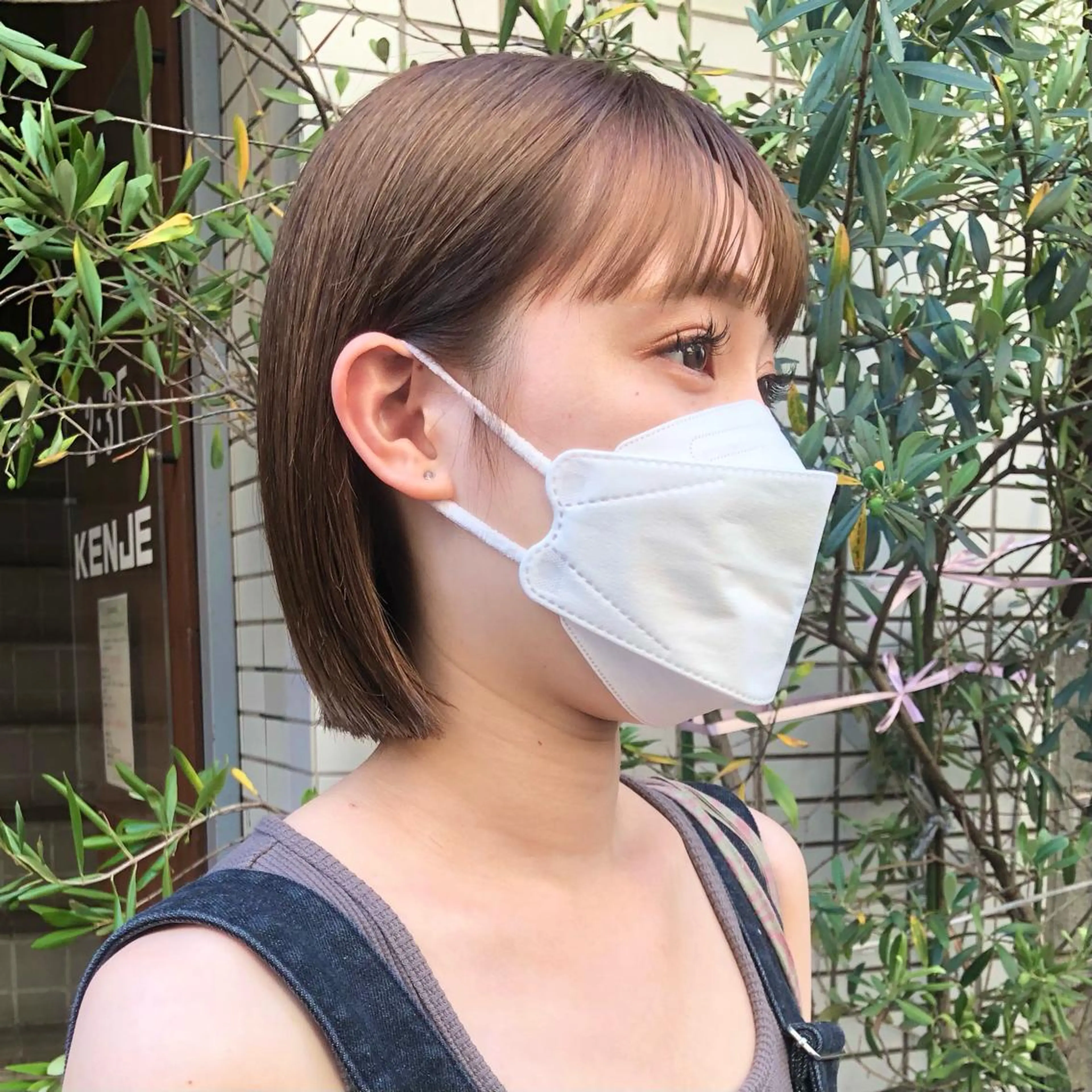 ミディアム カラー ベージュカラー ブリーチ ボブ ハイトーン/ブリーチ 似合せカット/パーマのヘアスタイル