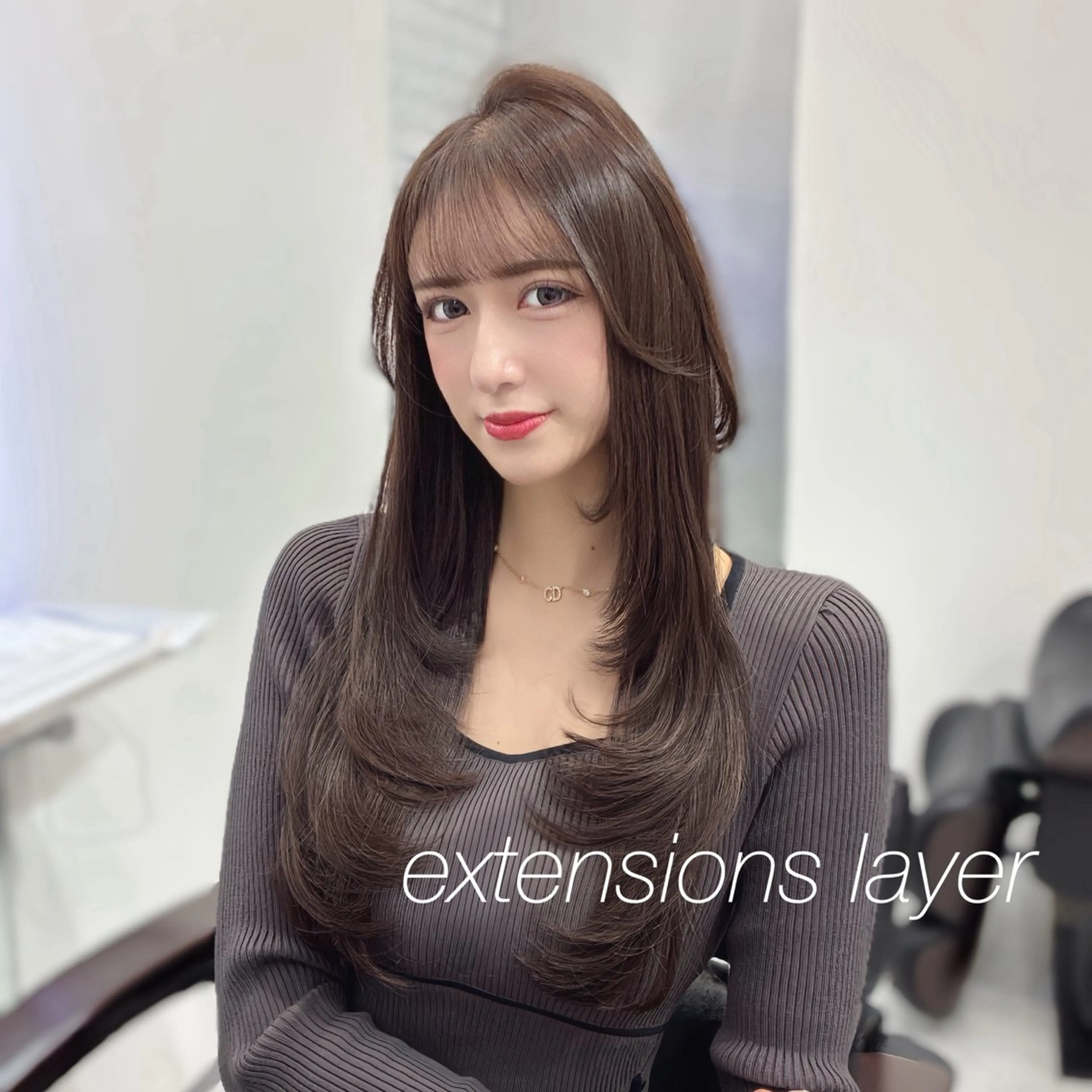 ミディアム シールエクステ エクステ レイヤーカット カット ヘアカラー エクステ LOMKH所属・シールエクステ/ レイヤーカット/達也のヘアスタイル