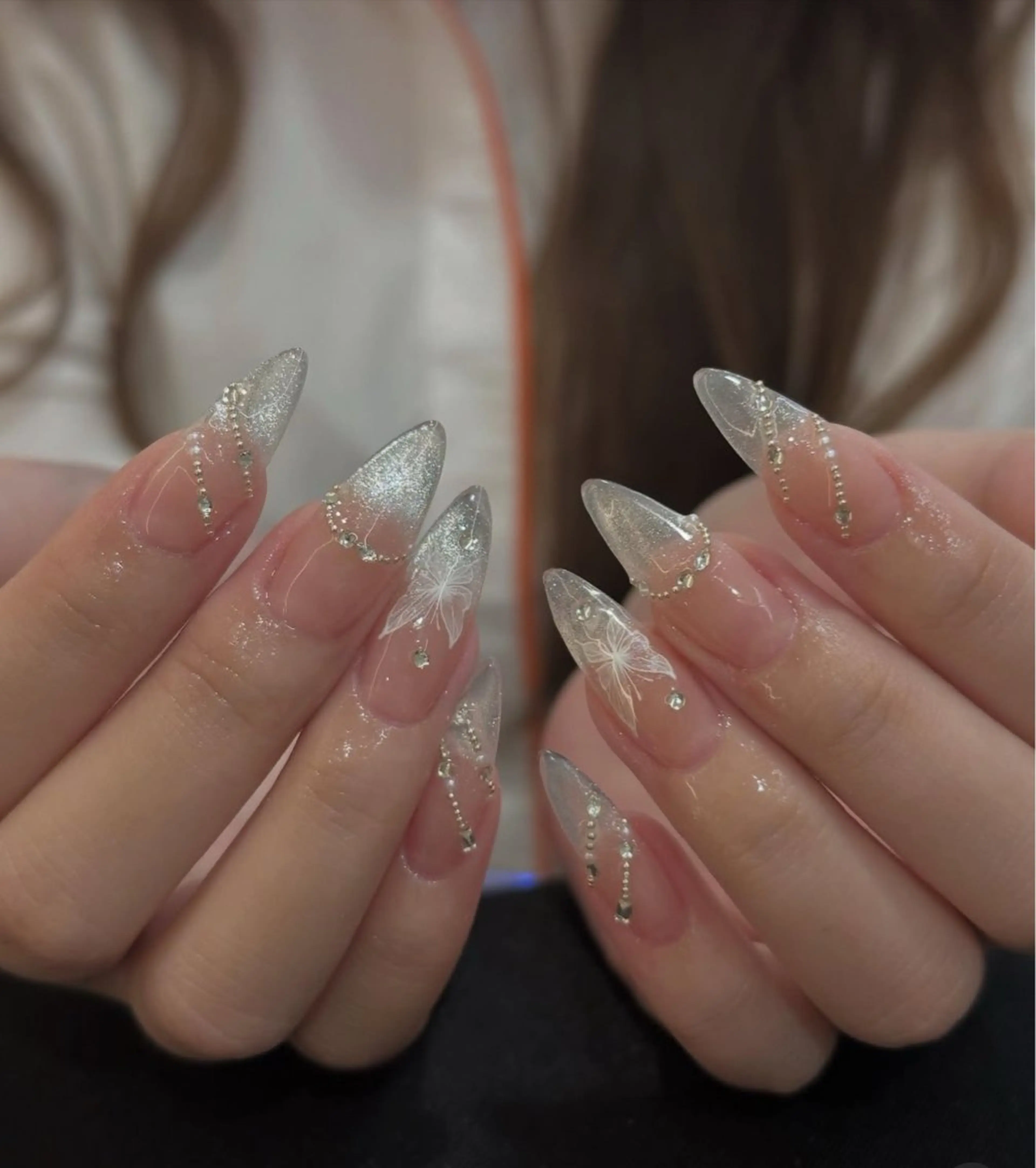 ネイル アニマル柄 オーロラネイル チークネイル フラッシュネイル ジェルネイル ハンドネイル Lyna 池袋のネイルデザイン