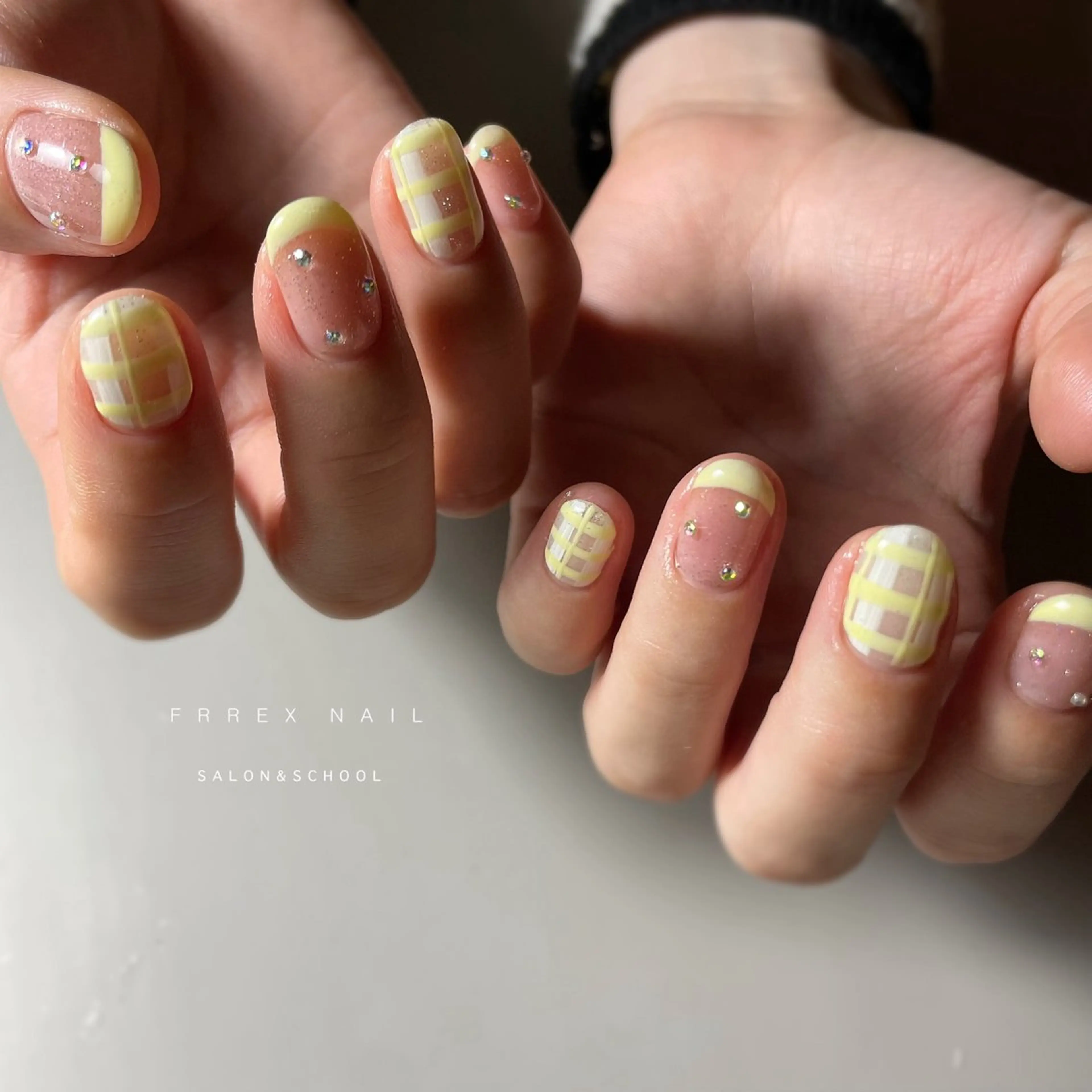 ネイル ハンドネイル フットネイル freex nail /ニュアンス/個性派のネイルデザイン