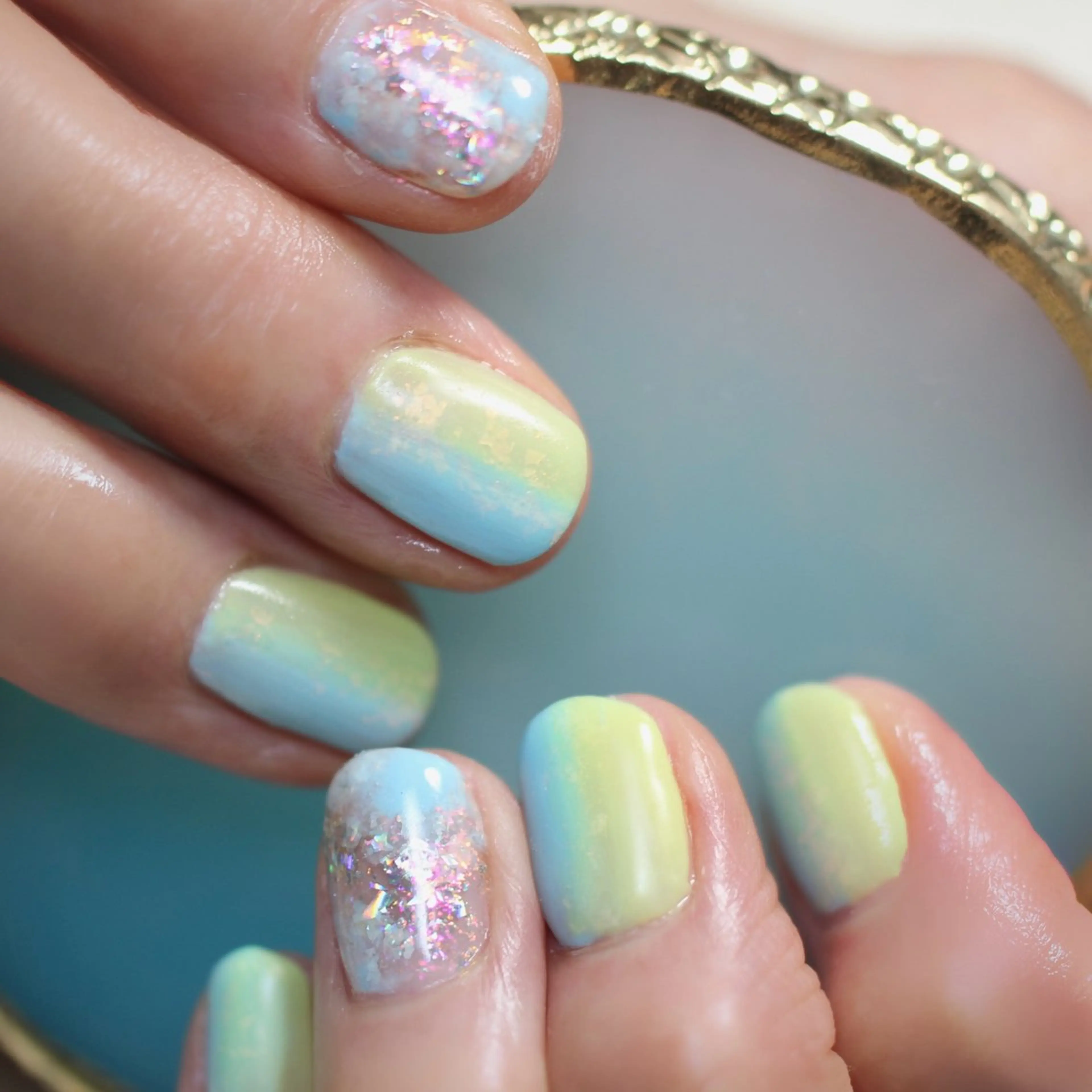 ネイル オーロラネイル ジェルネイル グラデーション ハンドネイル しみ えんのネイルデザイン