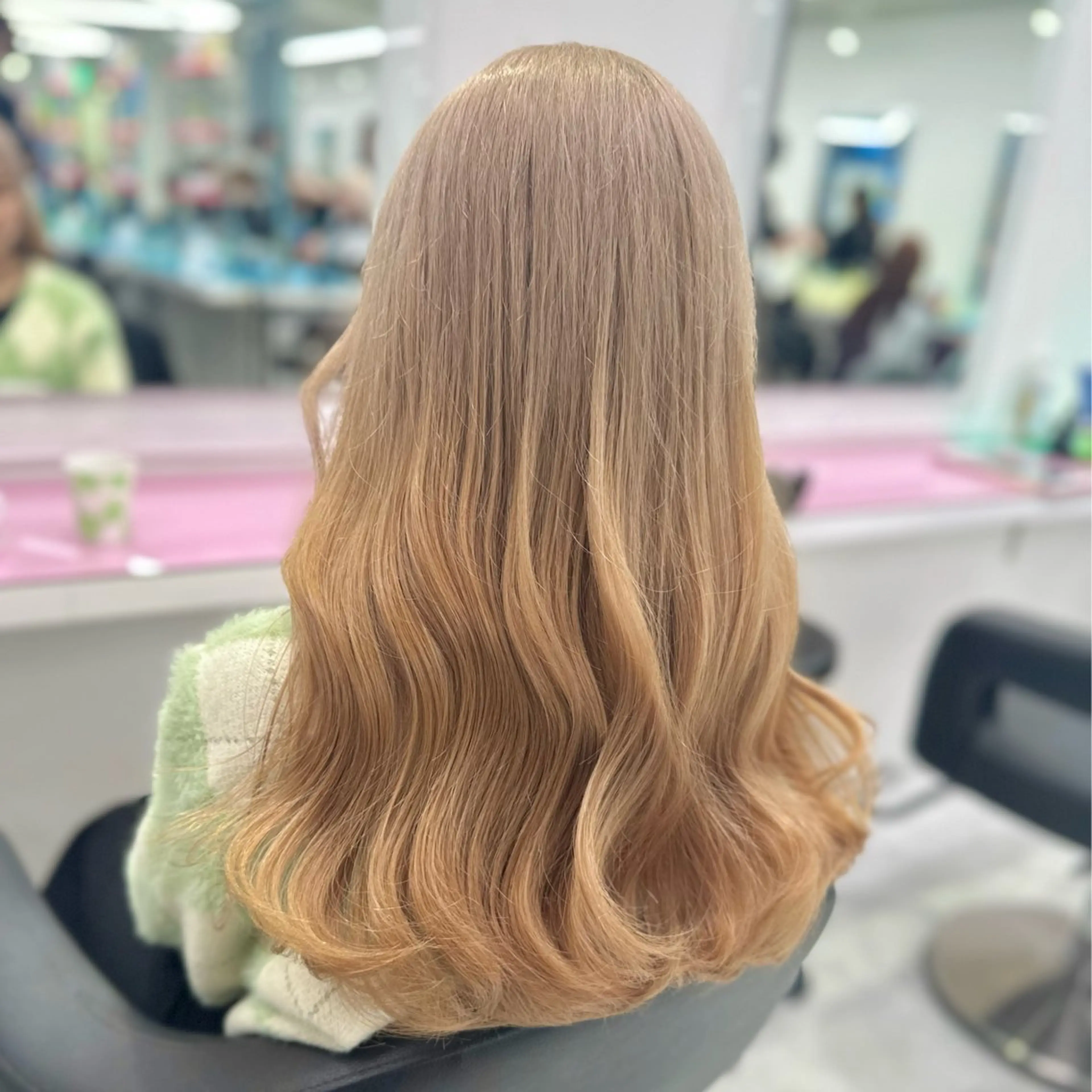 セミロング カラー ベージュカラー ブリーチ ♡ダブルカラー特化♡ miyuのヘアスタイル