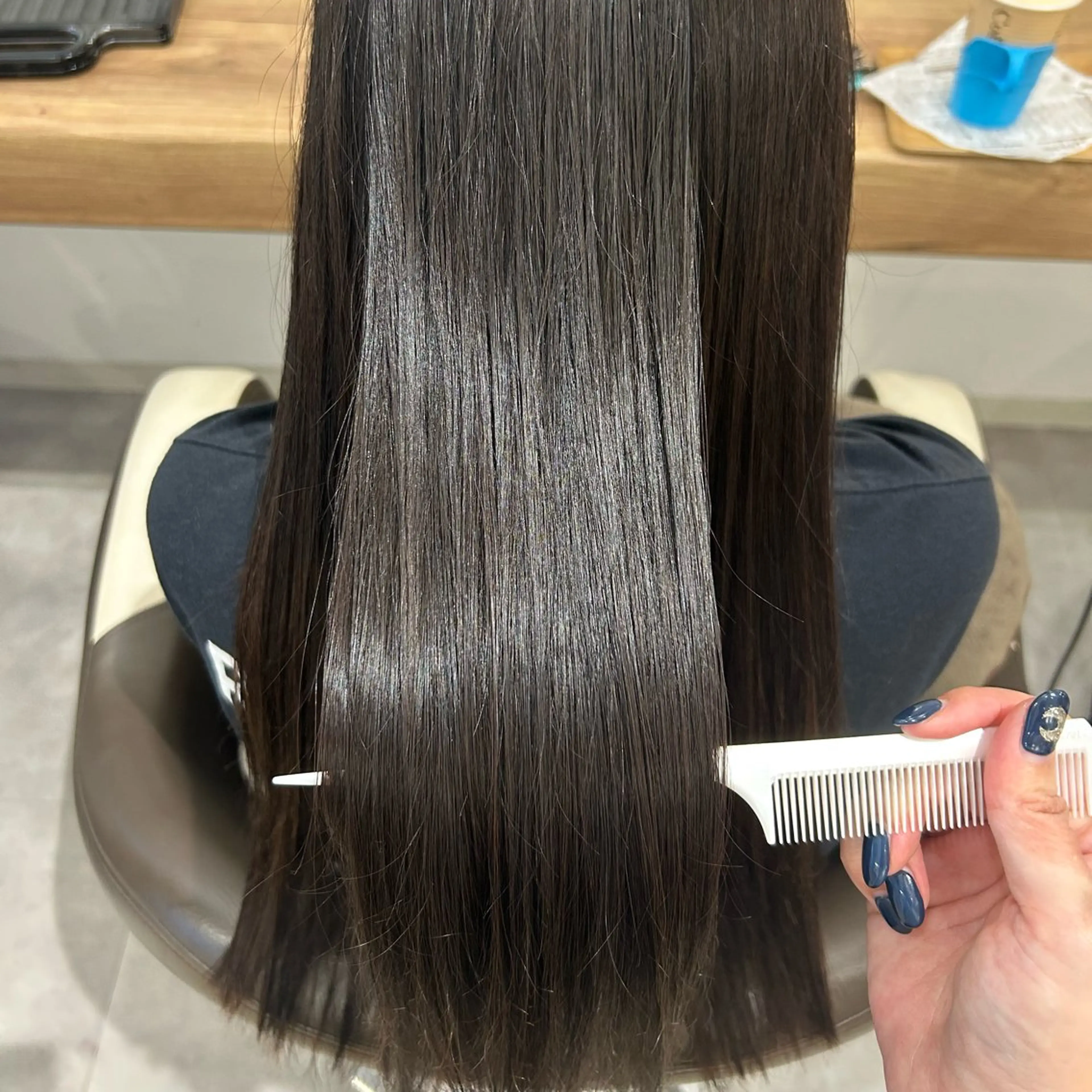 ロング ヘアカラー 渡邊 玲来のヘアスタイル