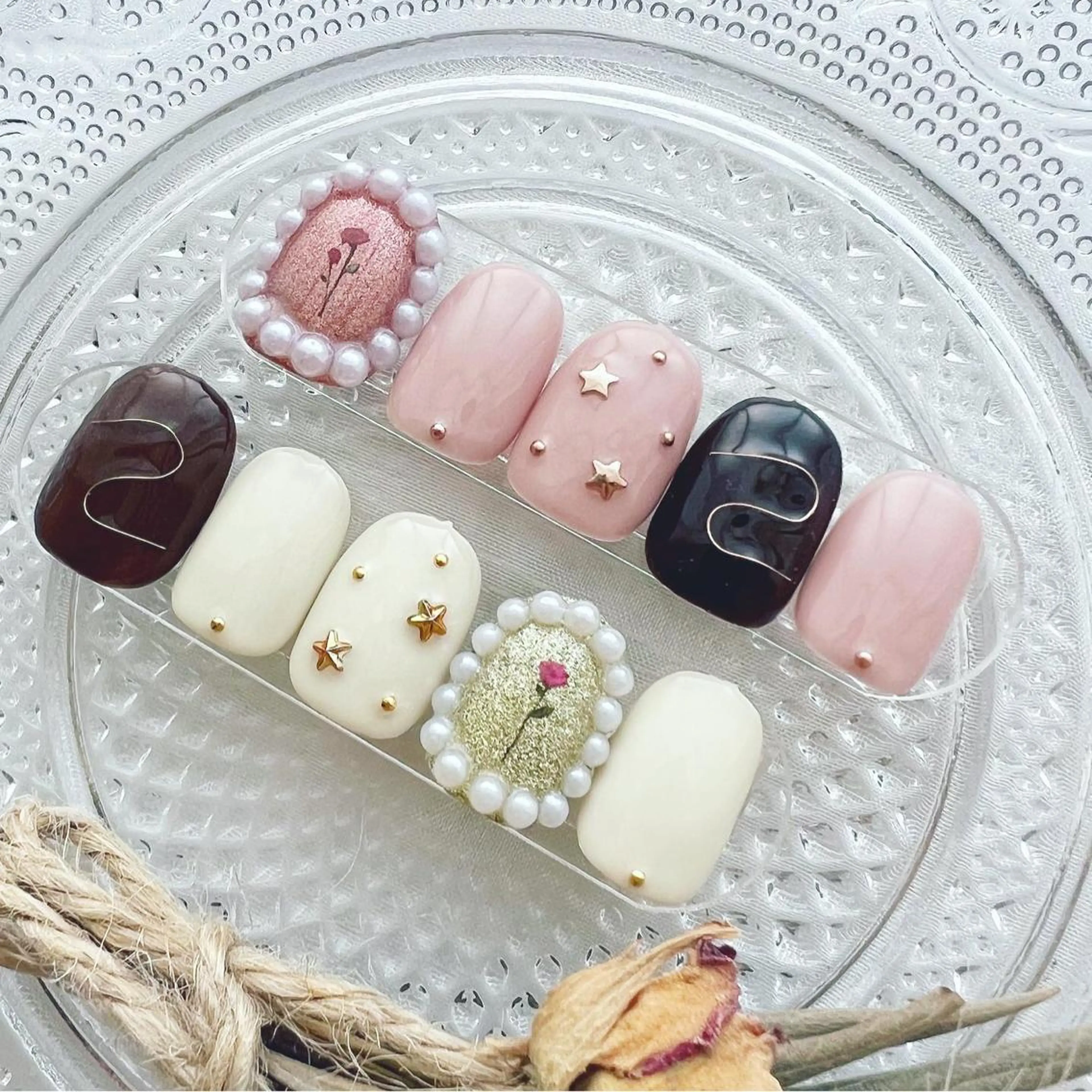 ネイル ピンク ホワイト ハンドネイル peaberry nailのネイルデザイン