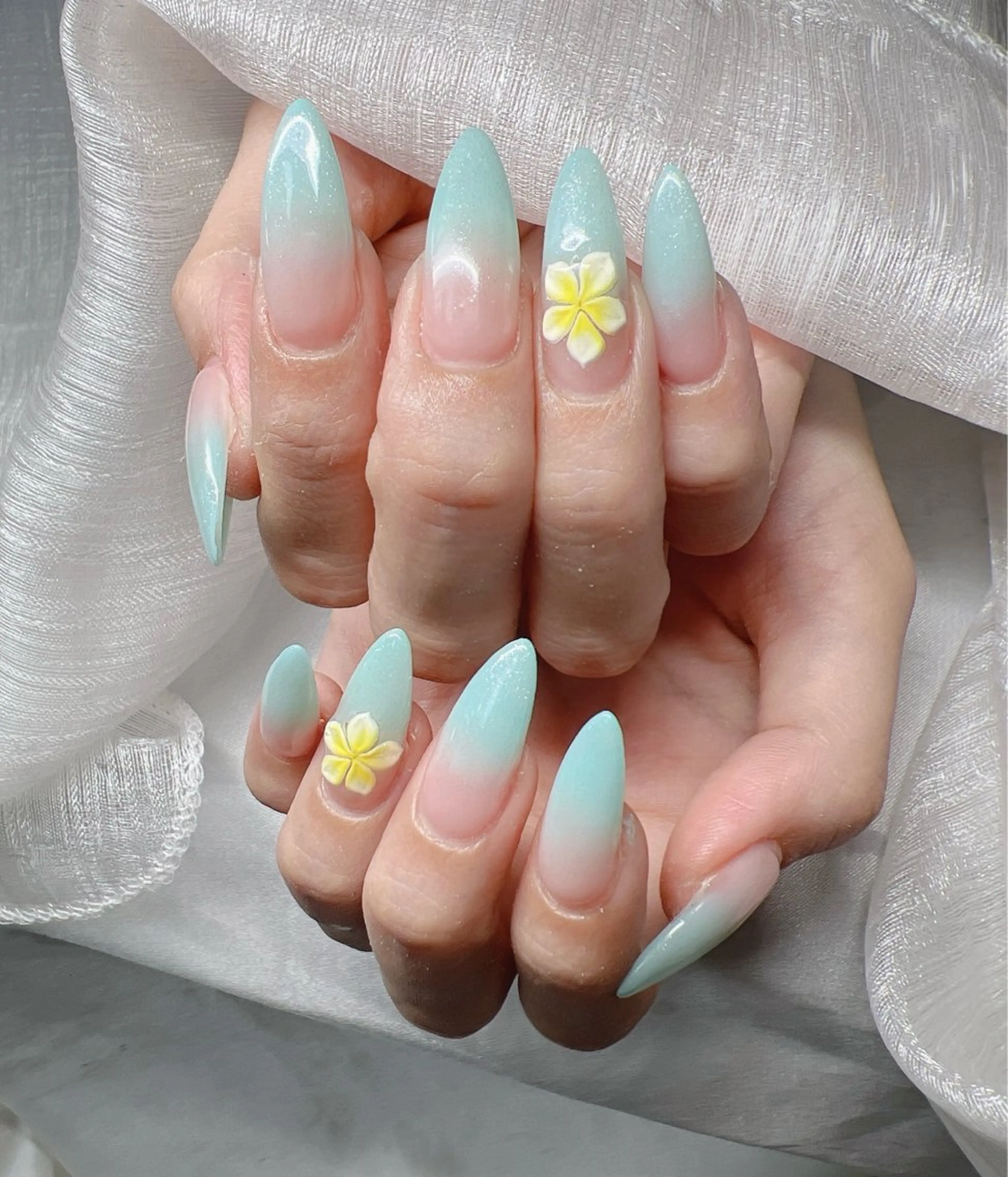 ネイル ハンドネイル Lee Nailsのネイルデザイン