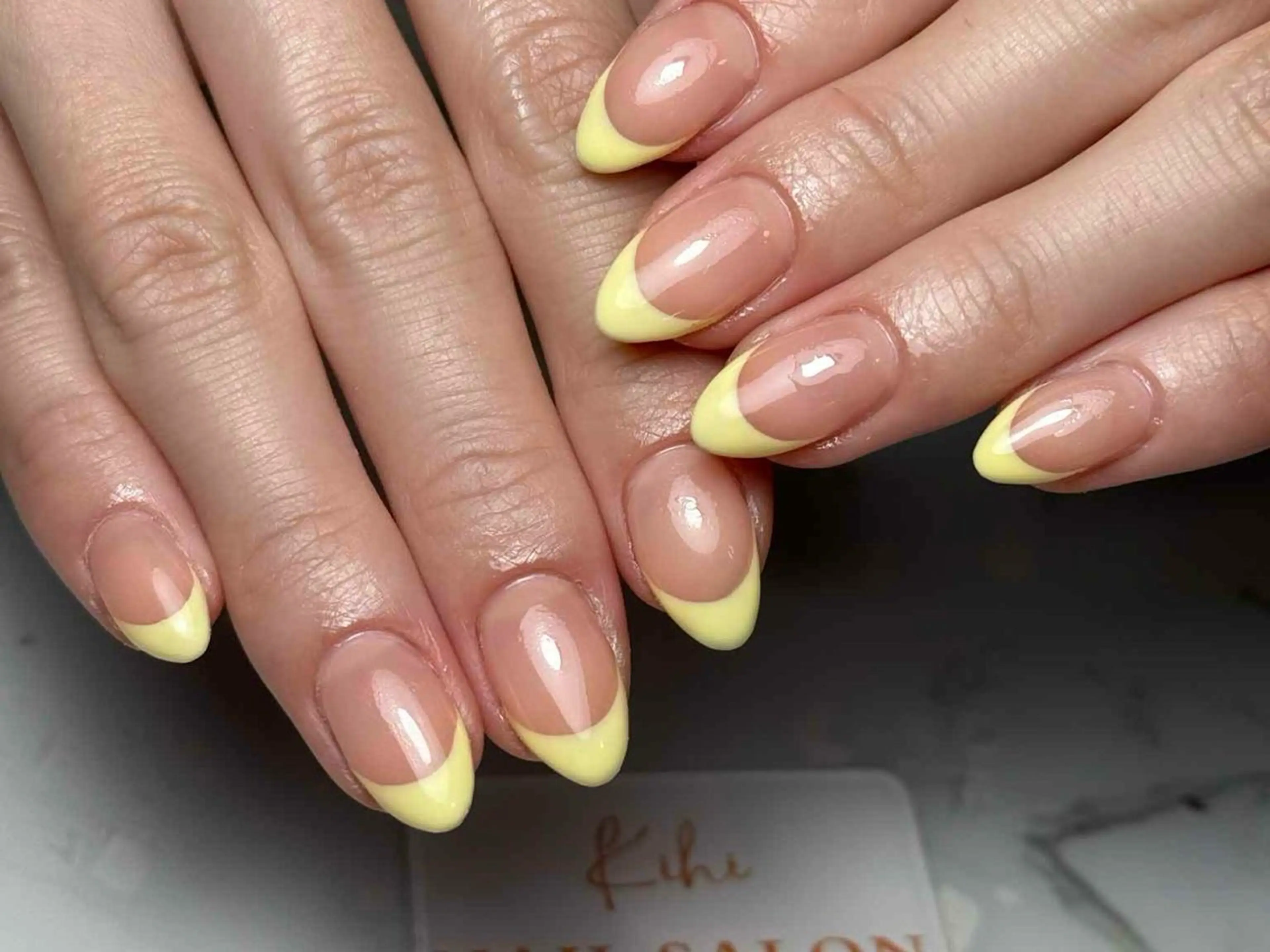 ネイル アートネイル フレンチネイル ジェルネイル グラデーション 韓国ネイル ハンドネイル ハンドケア さくら💮💮 【オフ無料】のネイルデザイン