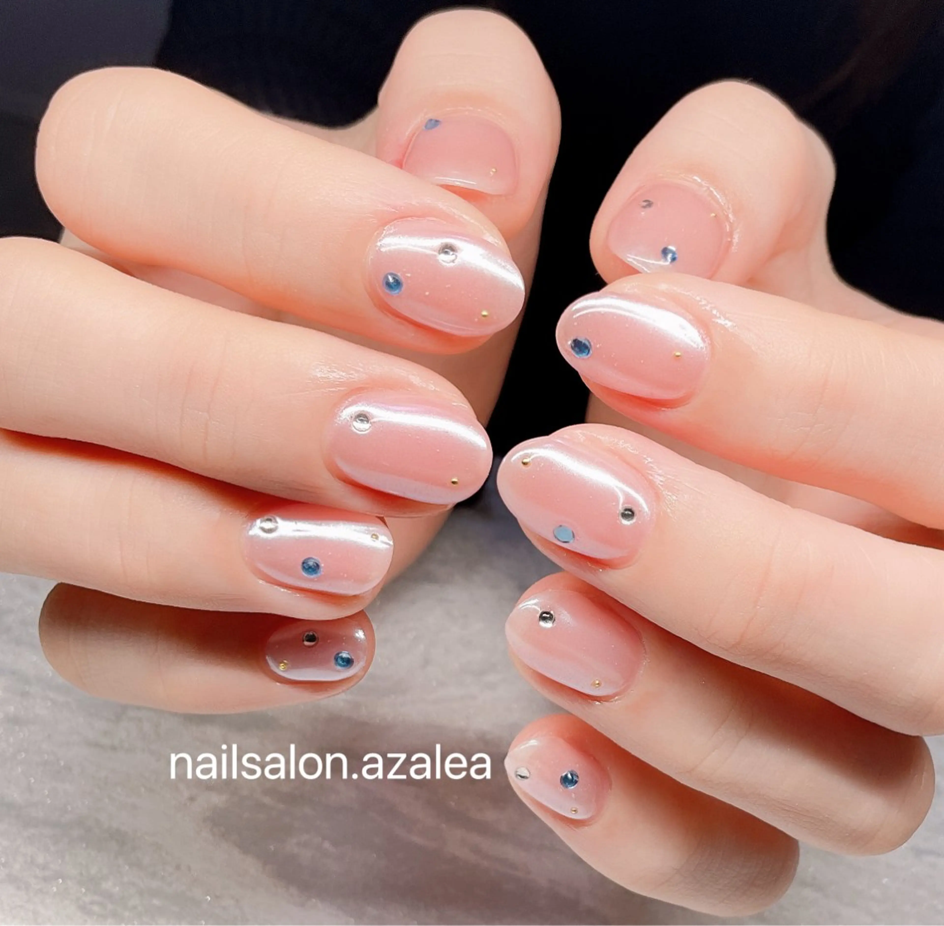 ネイル ハンドネイル R inのネイルデザイン