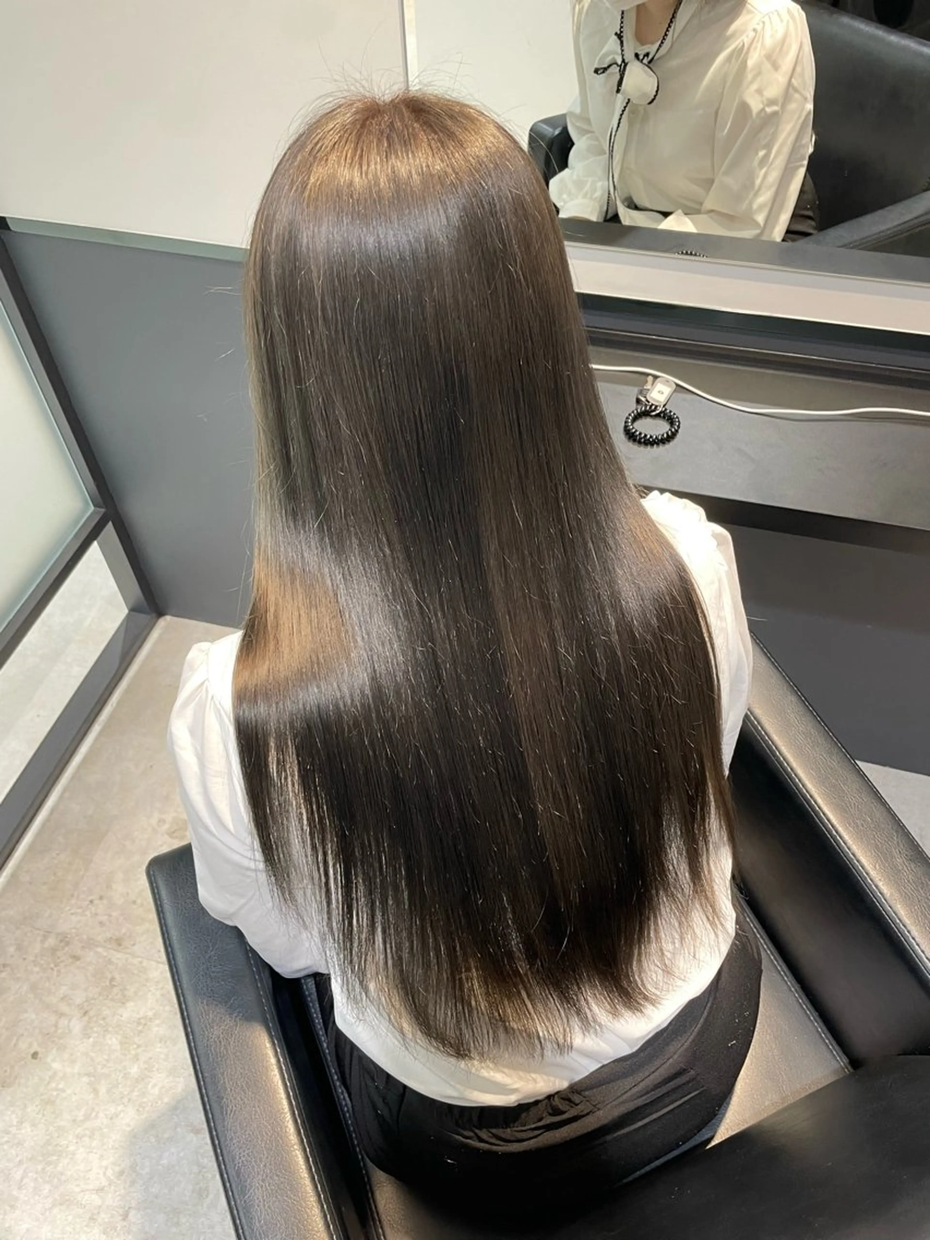 ロング フェザーパーマ/ スペインカールのヘアスタイル