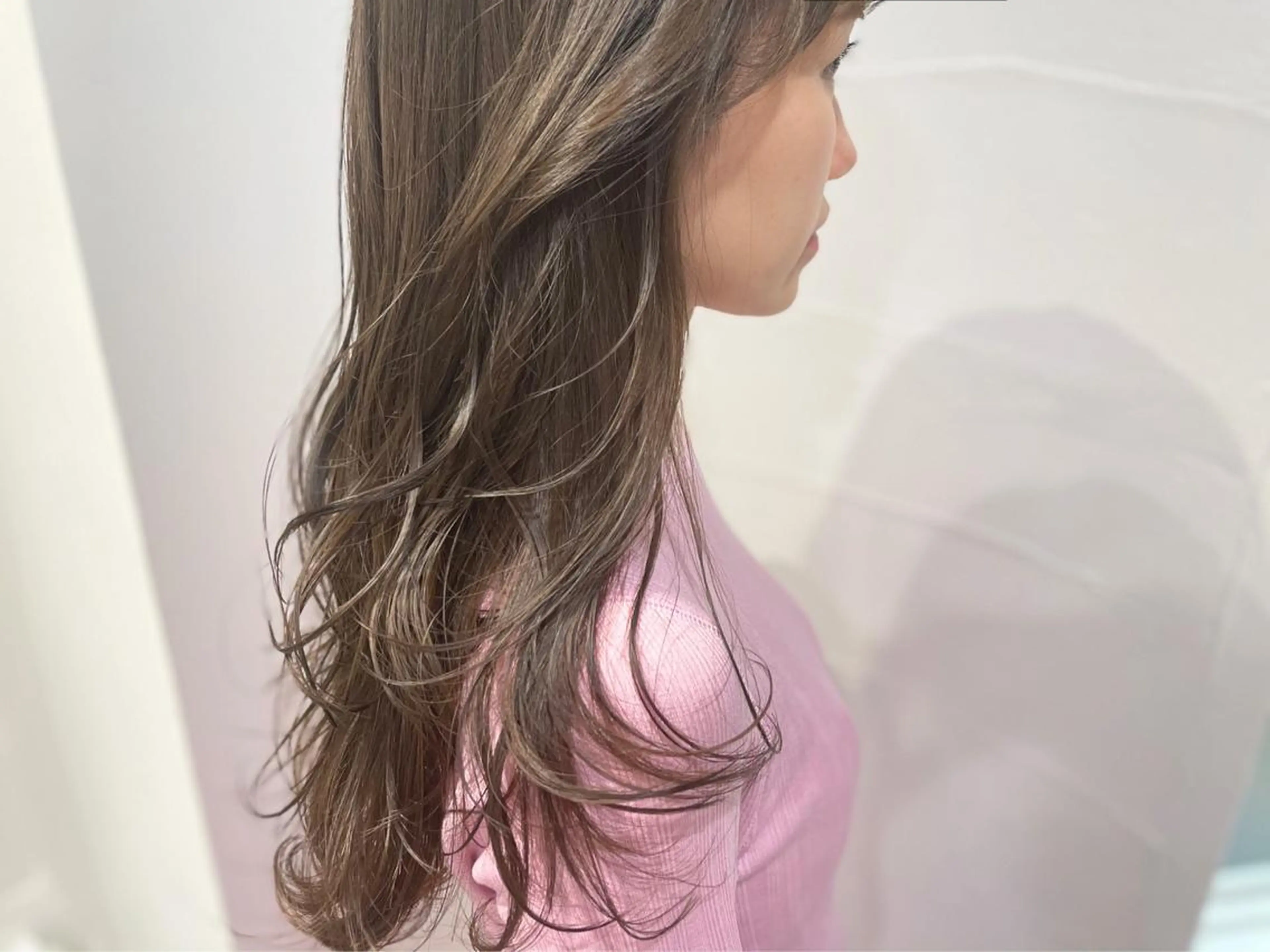 セミロング カラー ベージュカラー . AYUKAのヘアスタイル