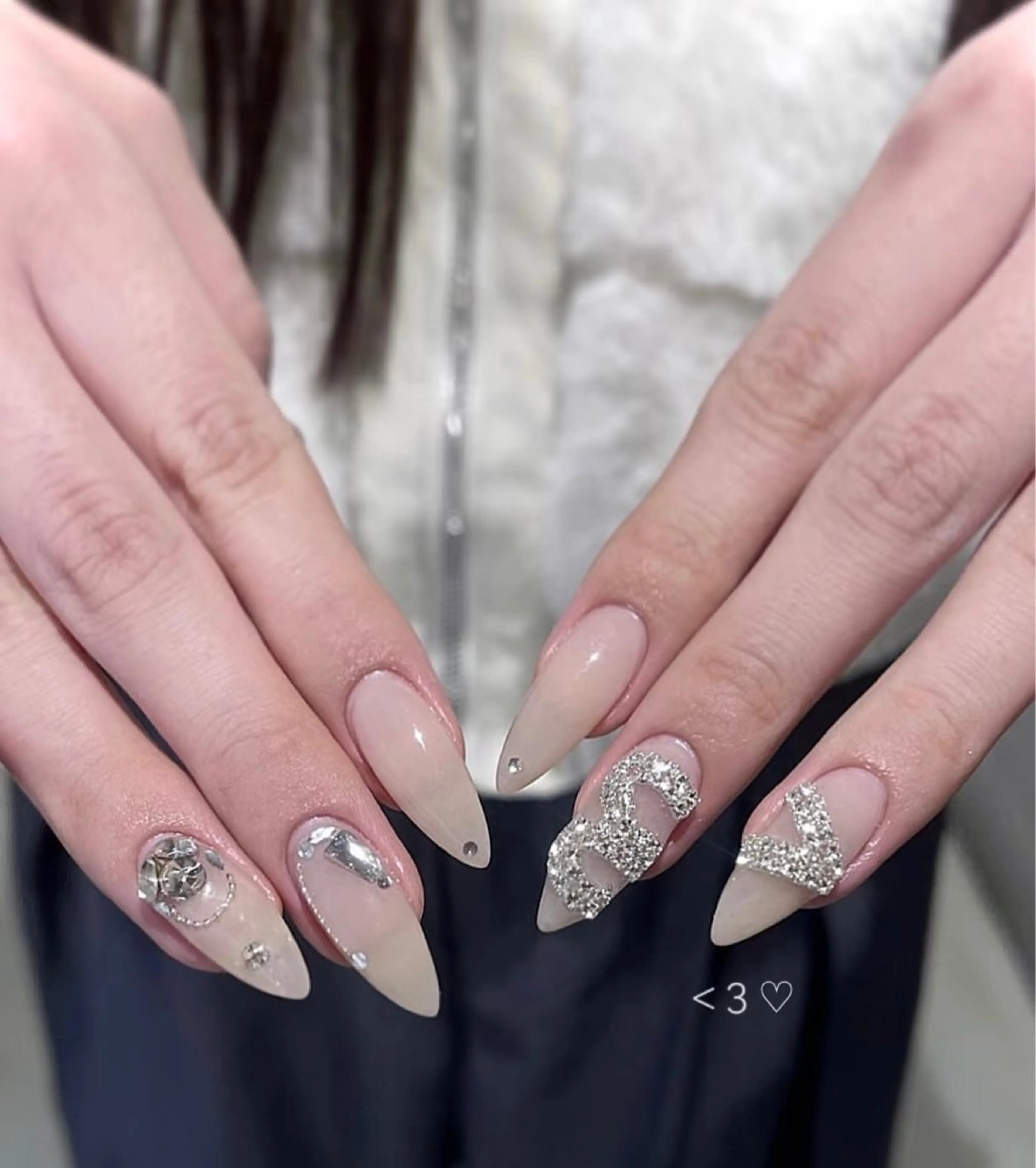 ネイル チークネイル フレンチネイル ジェルネイル ガーリー キラキラネイル ハンドネイル 高橋 雪のネイルデザイン