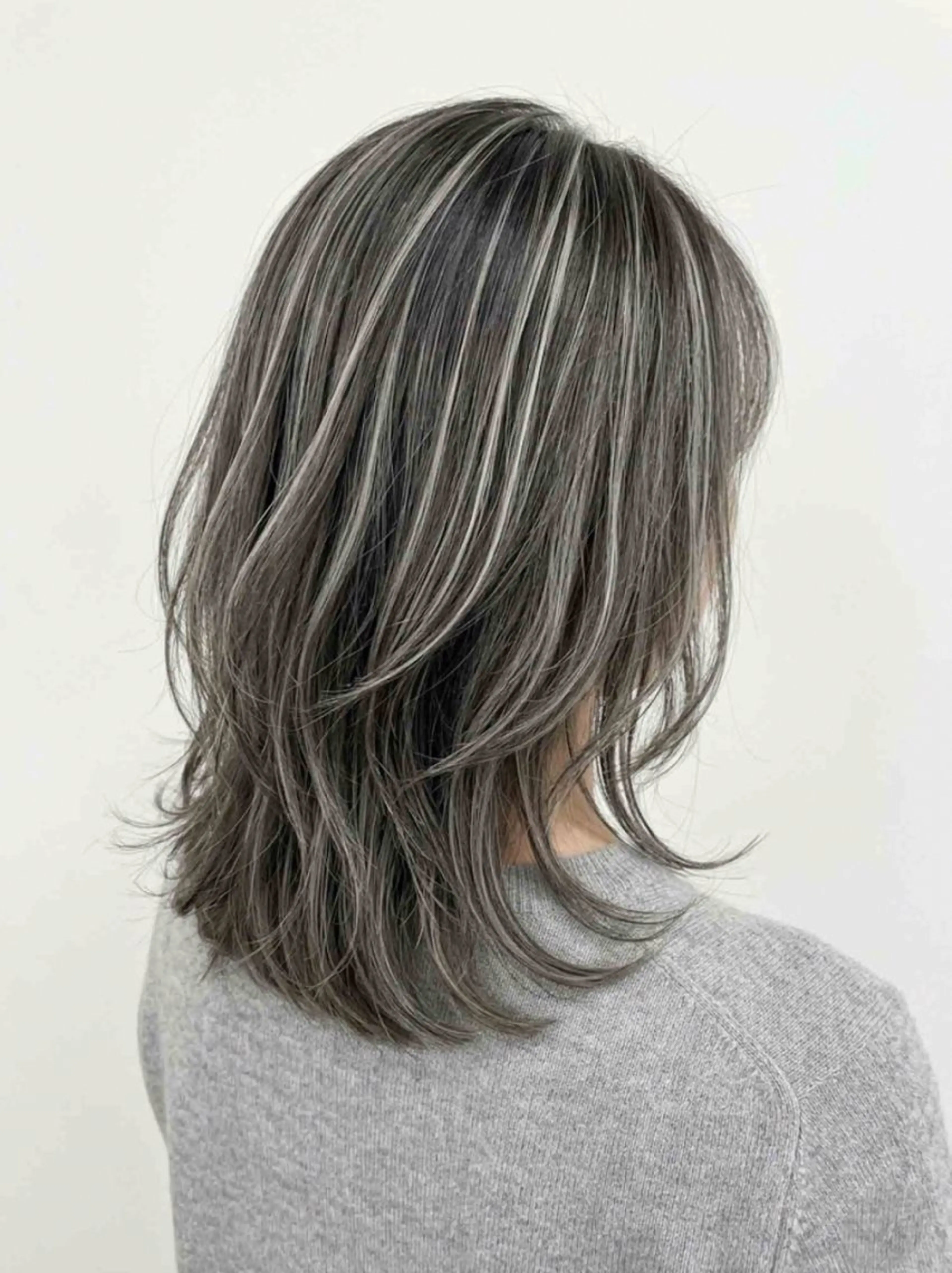 ミディアム カラー ハイライトカラー ハイライト ヘアカラー トリートメント 年齢悩みを全て解消/ 白髪と癖毛　松本雄光のヘアスタイル