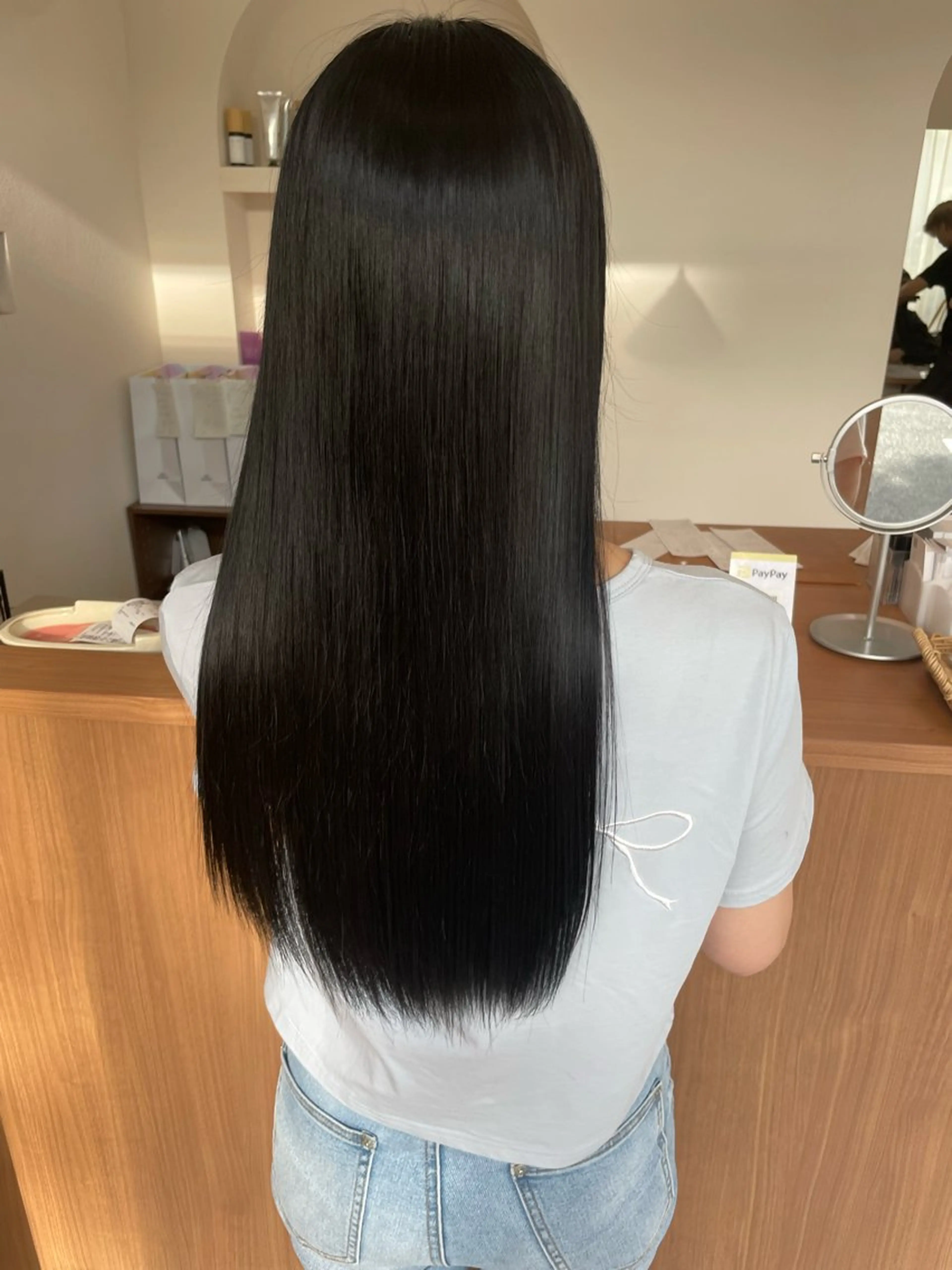 ロング 鈴木 梨瑚のヘアスタイル
