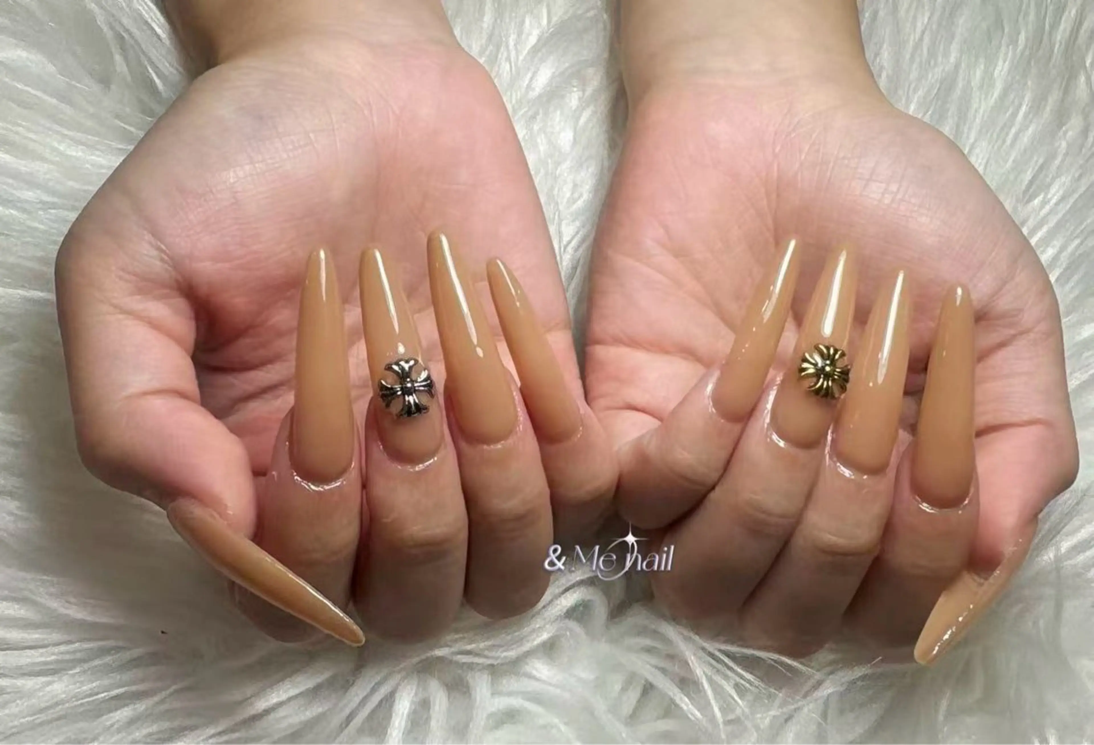 ネイル ハンドネイル &ME かすみのネイルデザイン