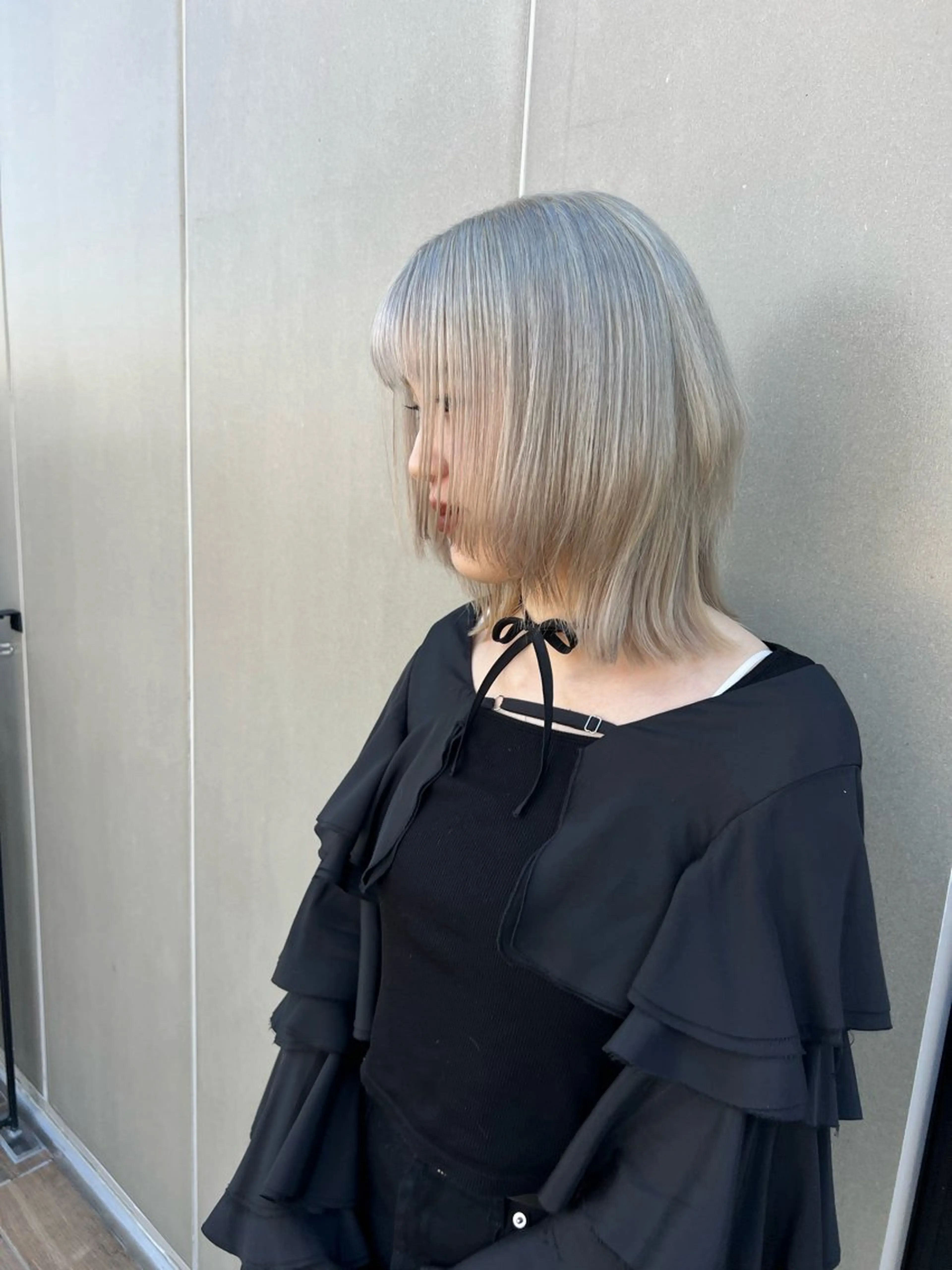 ミディアム カラー ベージュカラー ホワイトベージュ 🍇おぐら めぐみ🍇のヘアスタイル