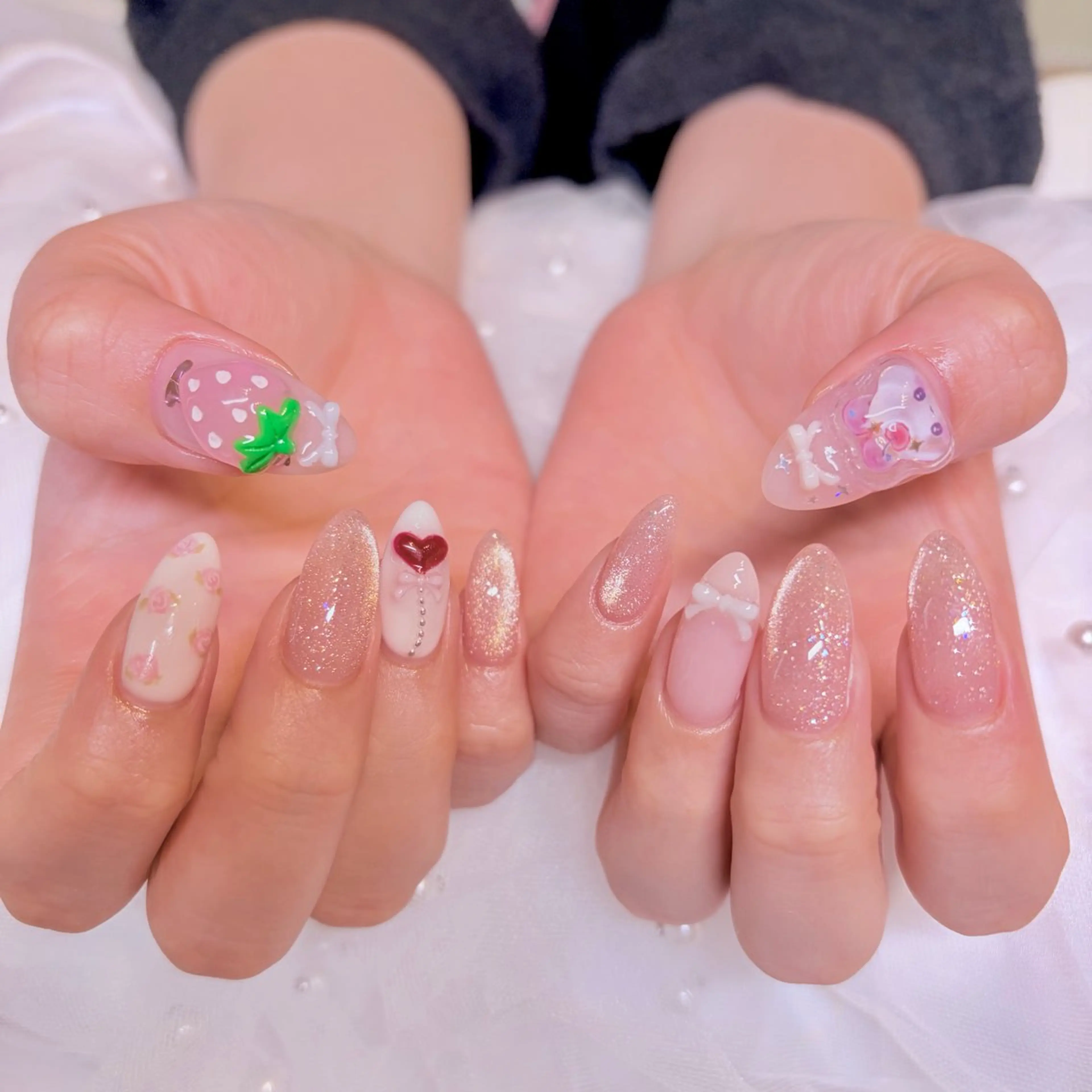 ネイル ガーリー 持ち込み ハンドネイル nail salon e'mu💐のネイルデザイン