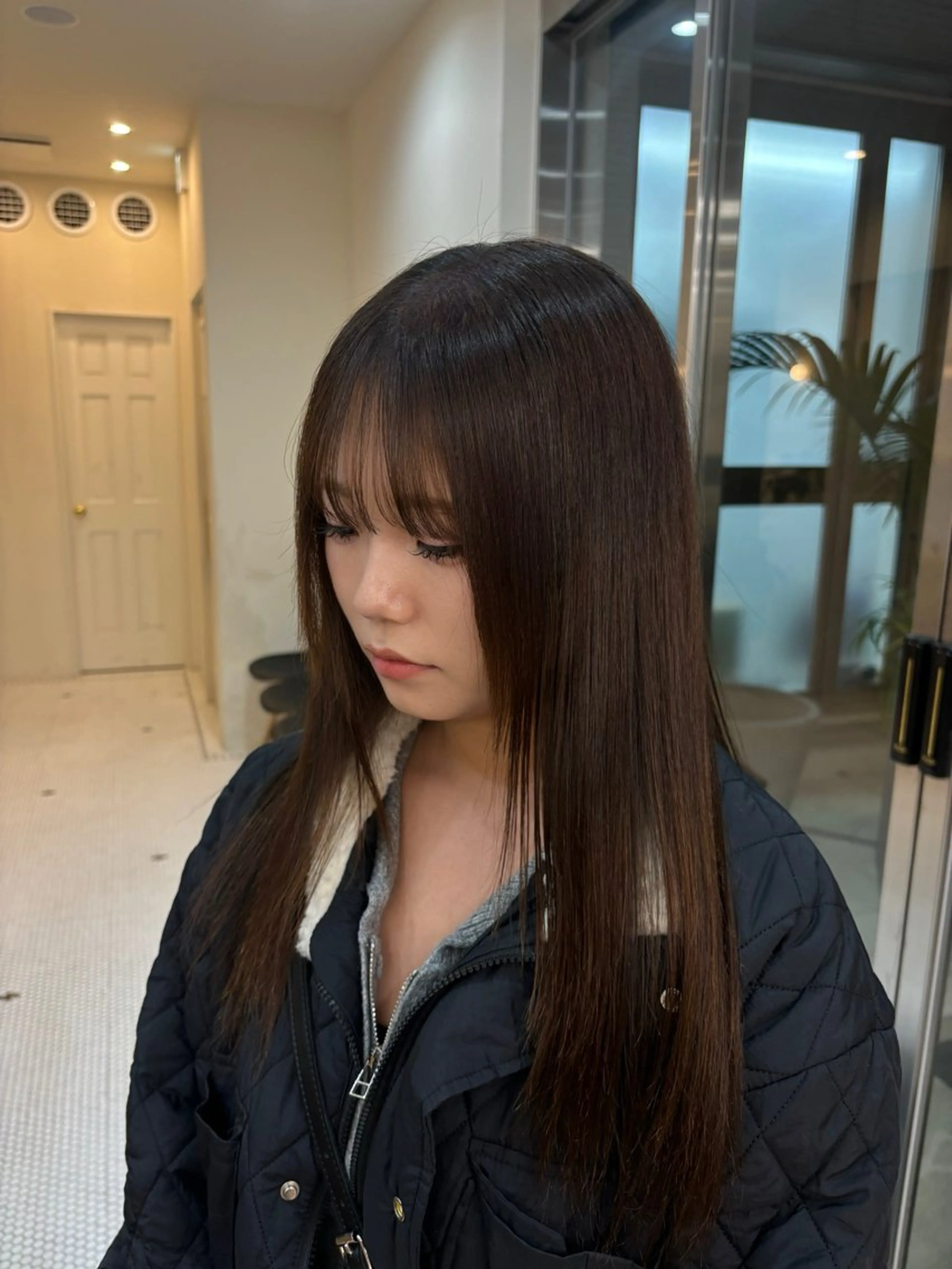 ロング 縮毛矯正 よこやま なぎさのヘアスタイル