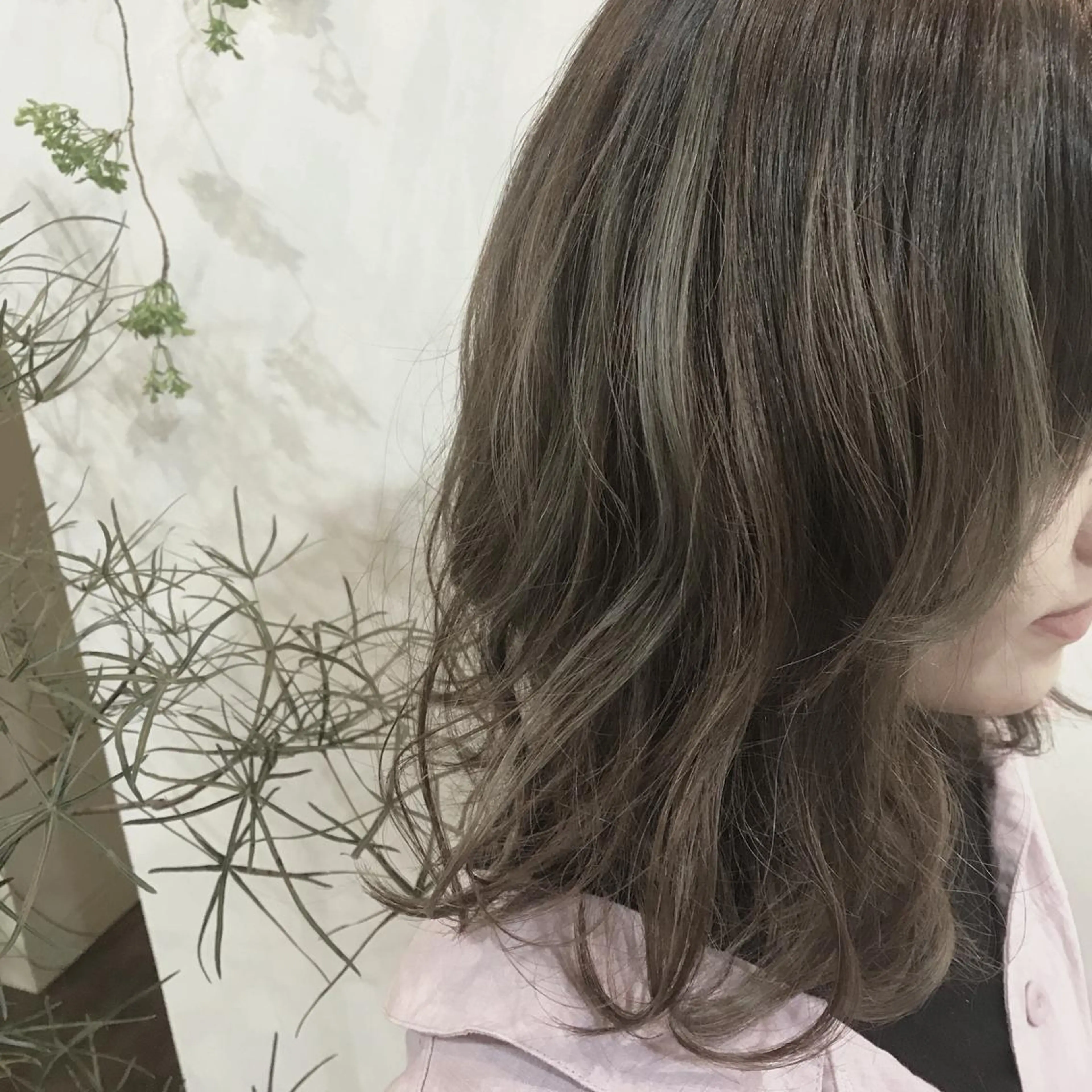 ミディアム カラー パーマ ヘアアレンジ メンズ キッズ メンズハイライト ハイライトカラー 外国人風カラー ハイライト ヘアカラー トリートメント kobayashi $hogoのヘアスタイル