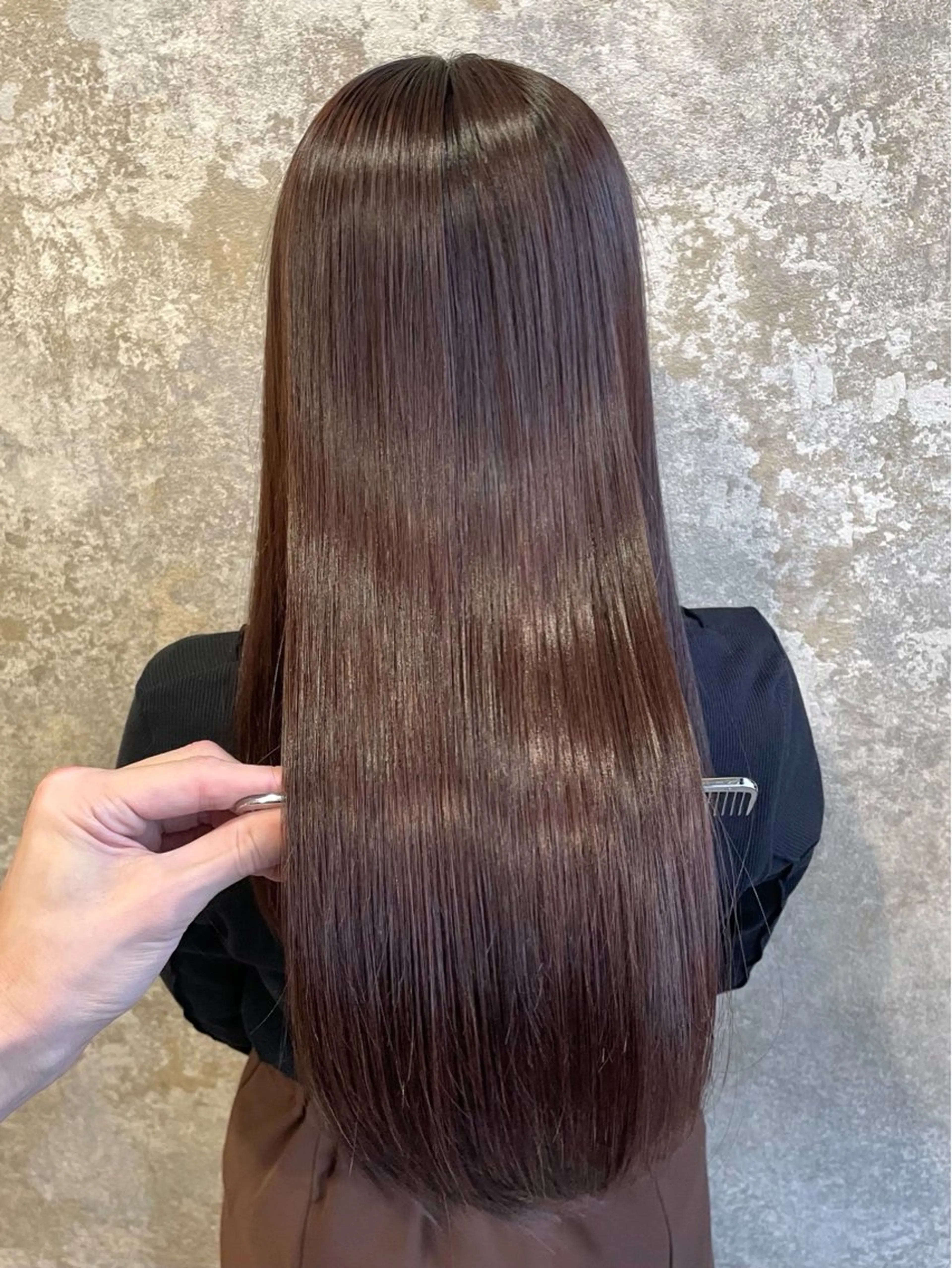 ロング カラー カット 縮毛矯正 西岡 莉緒のヘアスタイル