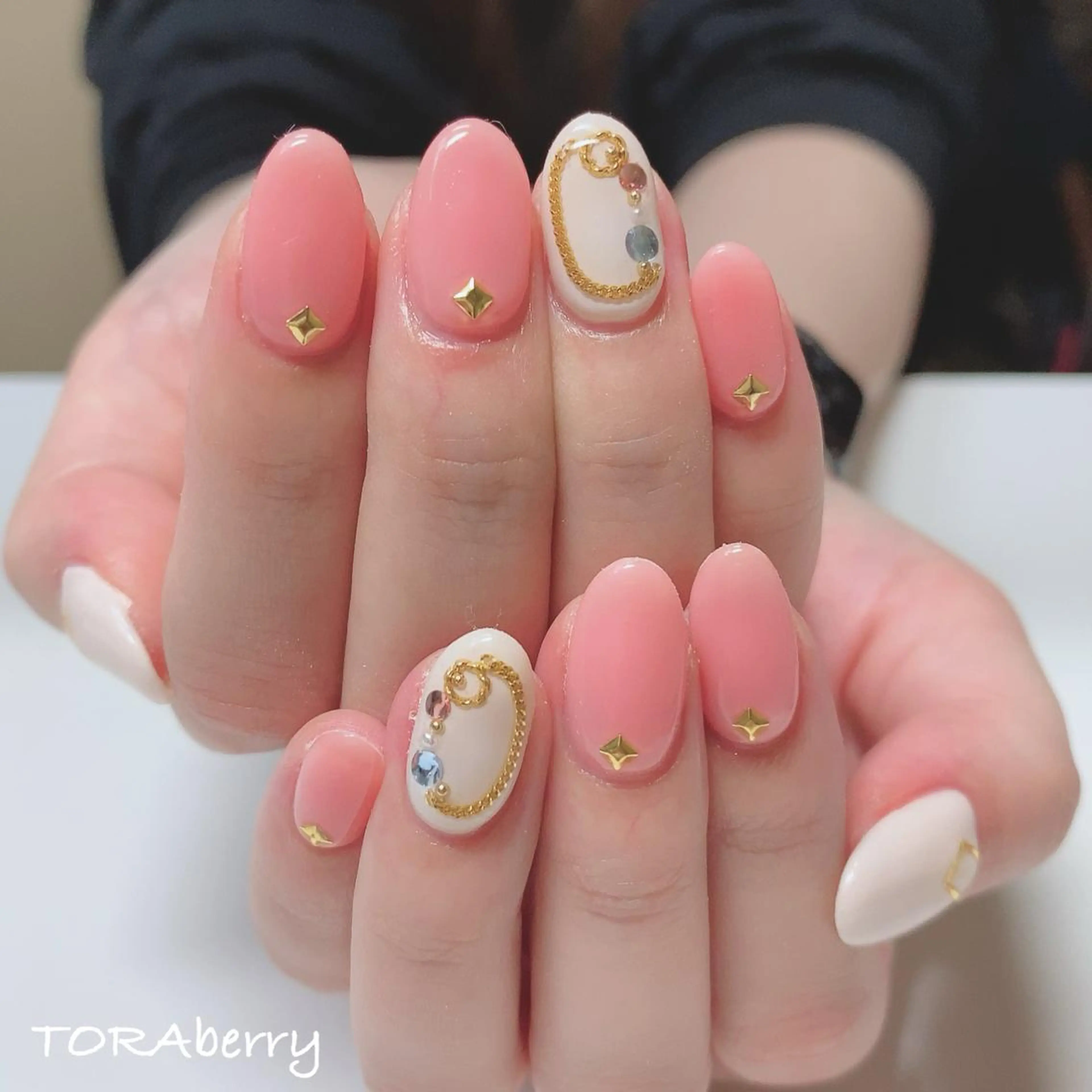 ネイル ハンドネイル ネイリスト なつみのネイルデザイン