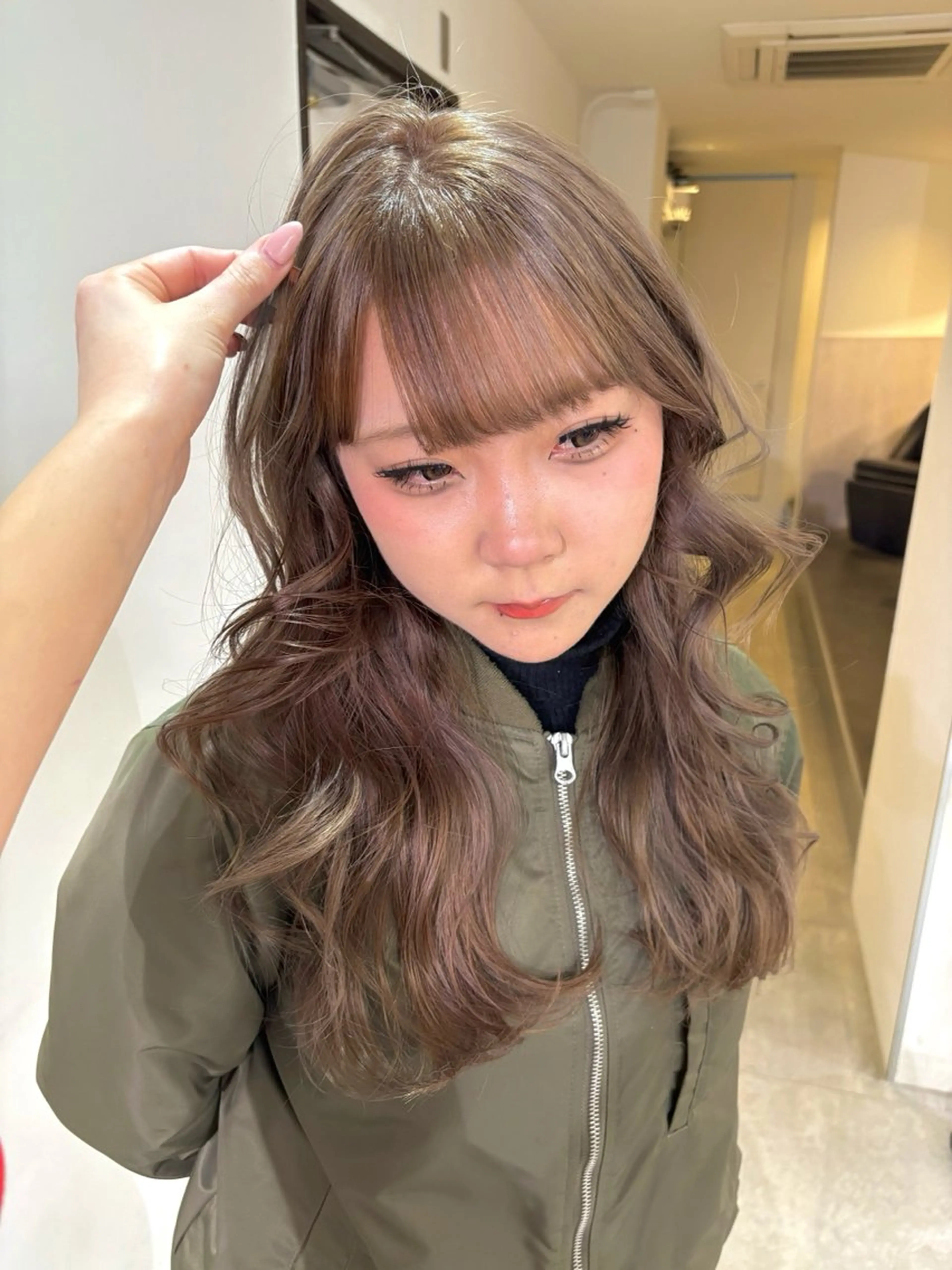 ロング カラー ベージュカラー ピンクカラー ヘアカラー ユナ ボブカット /ベージュのヘアスタイル