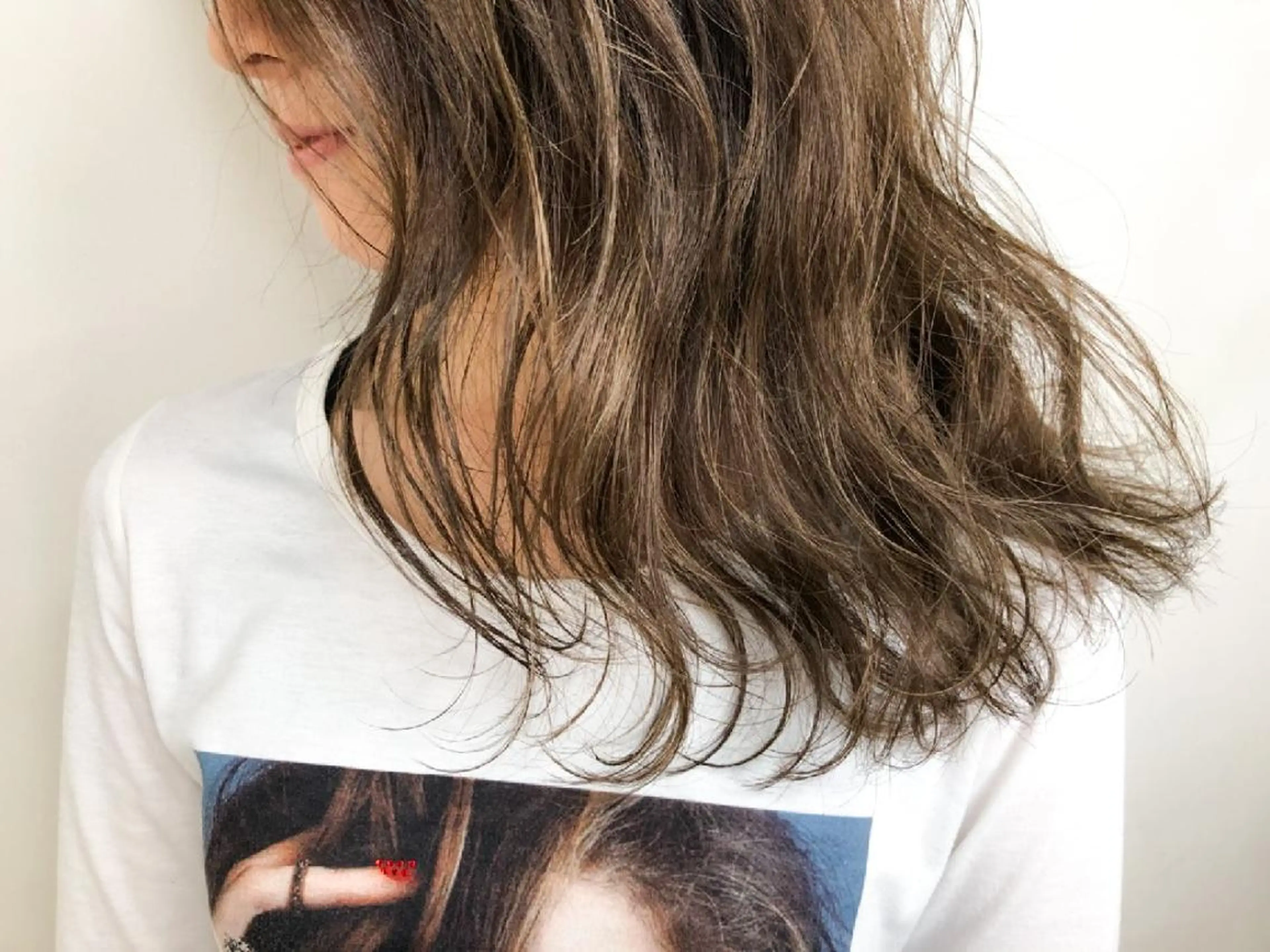 カラー セミロング 透明感カラー ハイライトカラー ハイライト 竹内啓太 ボブのヘアスタイル