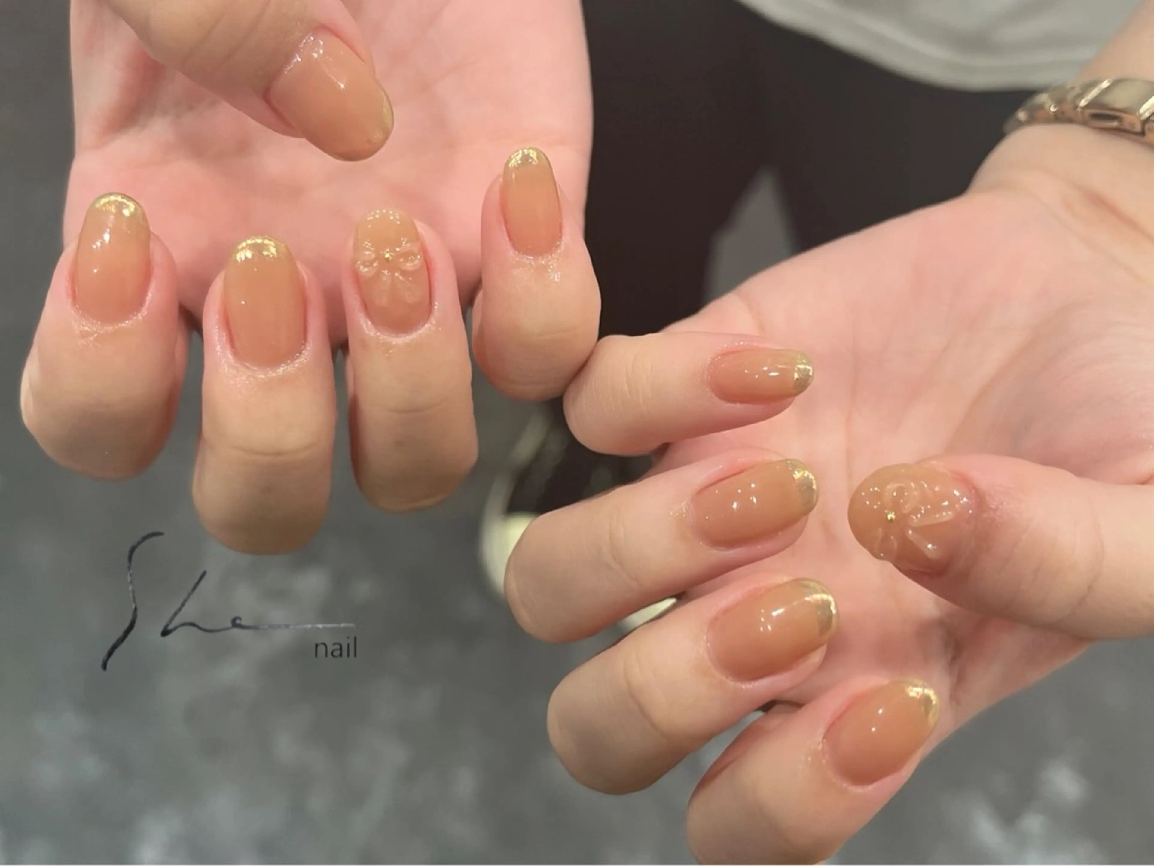 ショート ハンドネイル SHE adusaのネイルデザイン