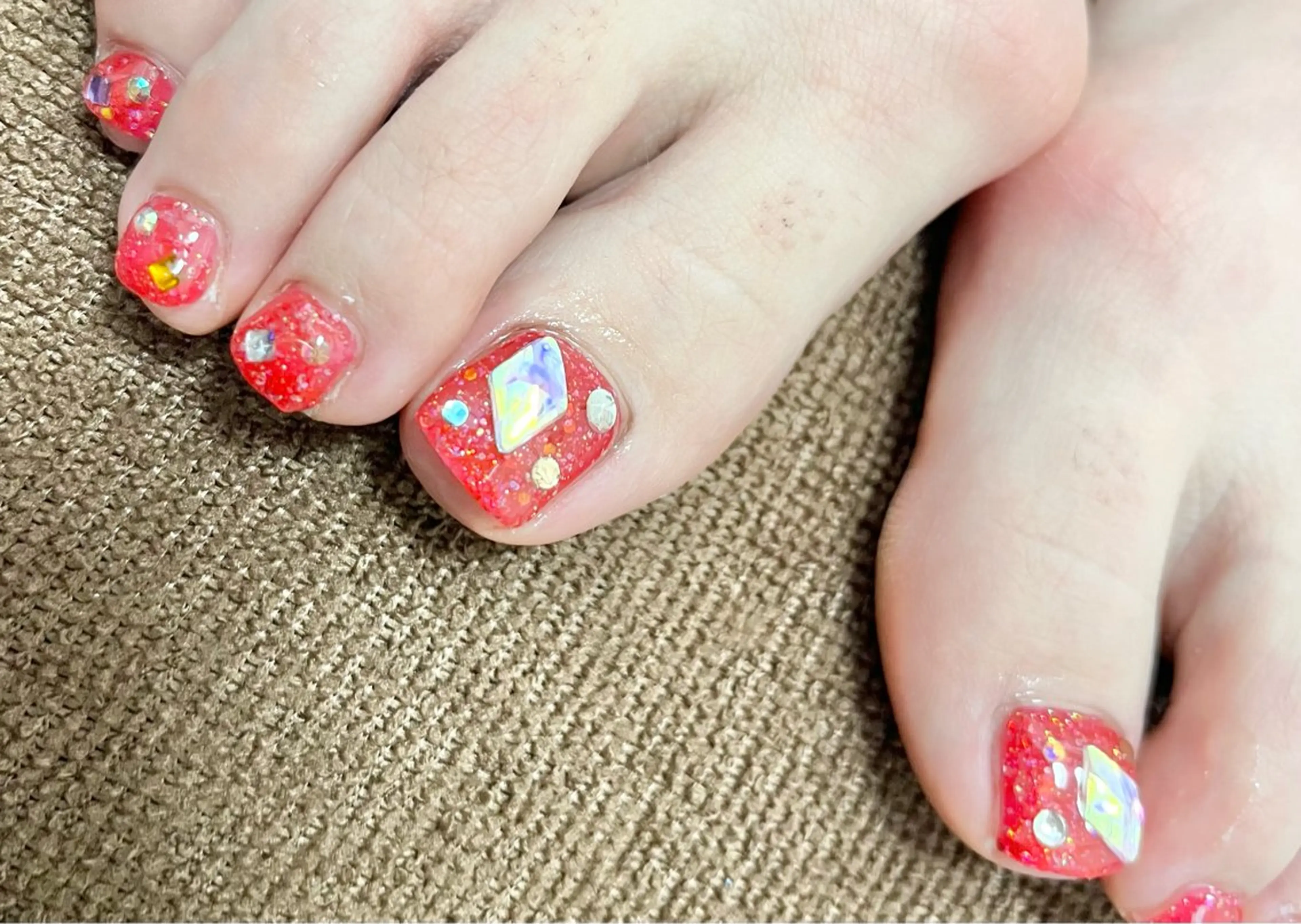 ネイル キラキラネイル ストーンネイル わたなべ さやかのネイルデザイン