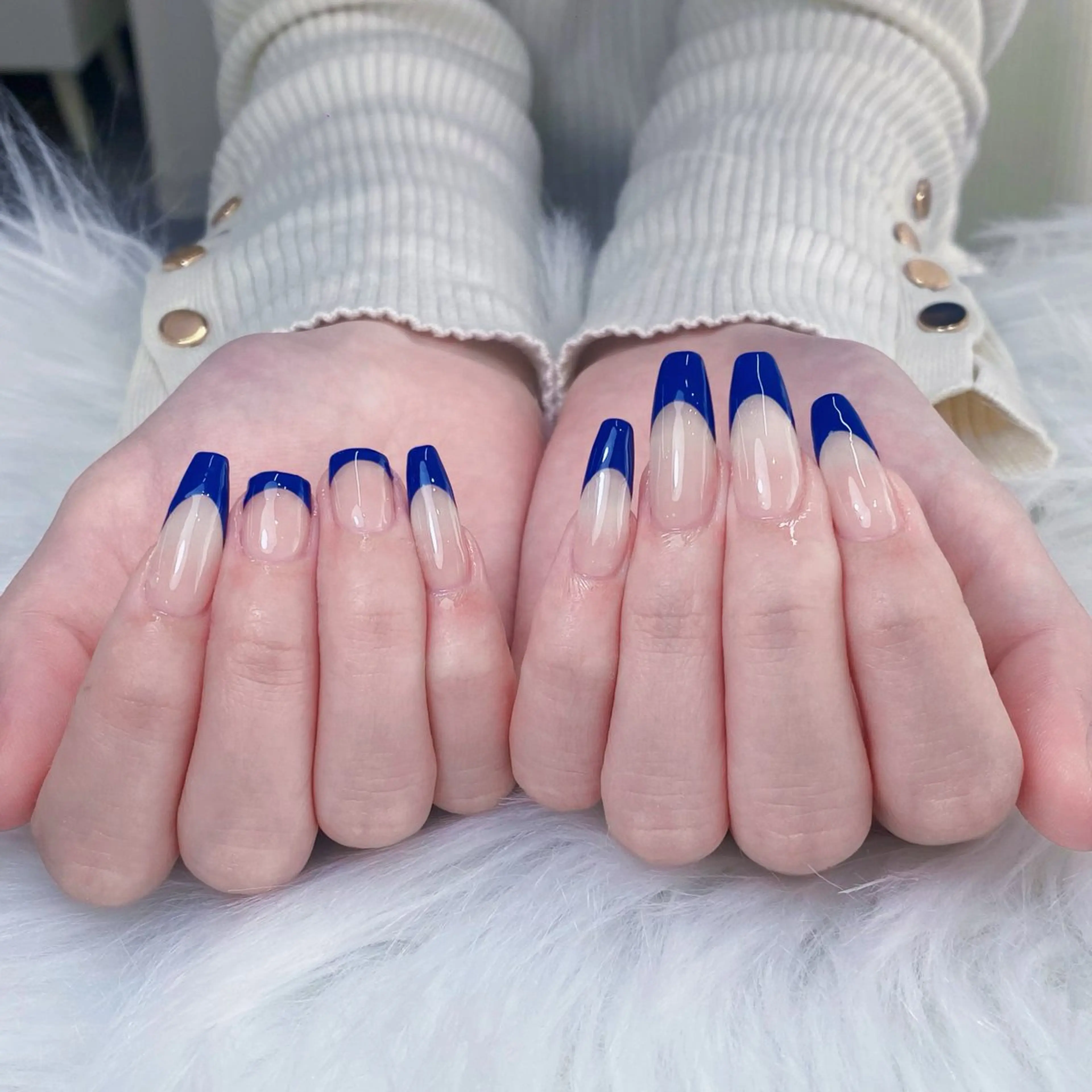 カラー グラデーションカラー ピンクカラー ハンドネイル AIN Nailのネイルデザイン