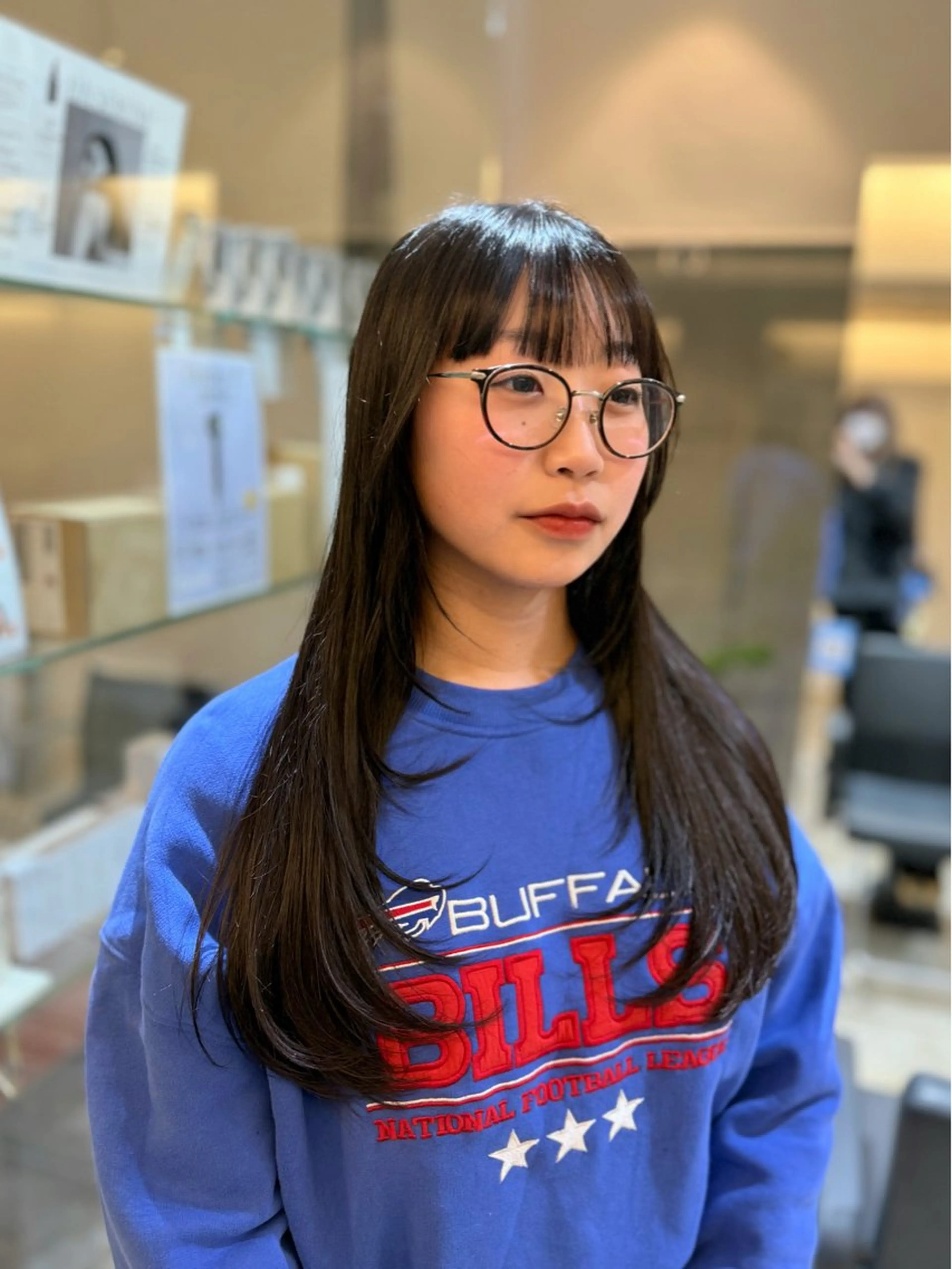 ロング ロングレイヤー レイヤーカット ロング 中西 リナのヘアスタイル