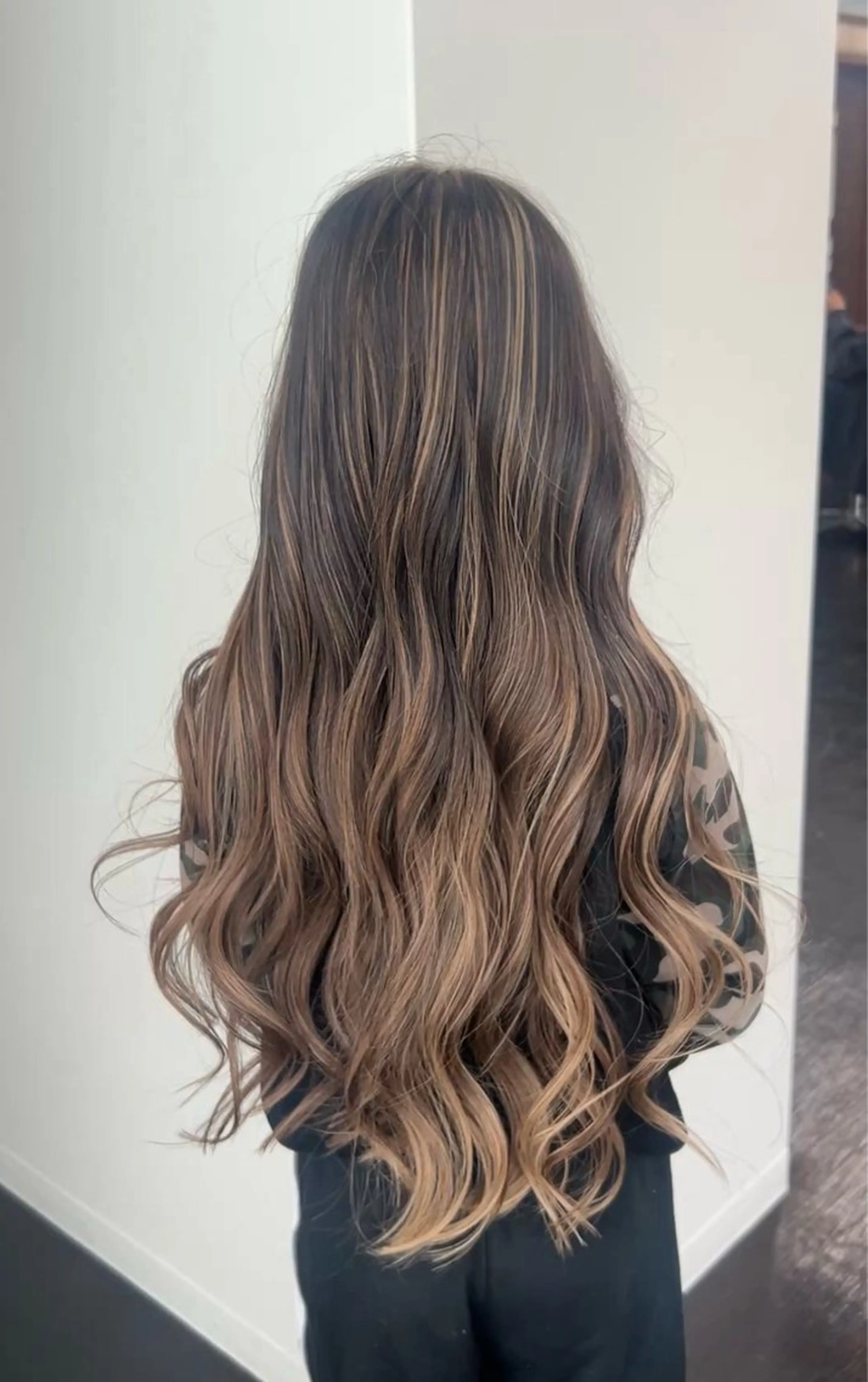 ロング ヘアカラー 桝田 友美のヘアスタイル