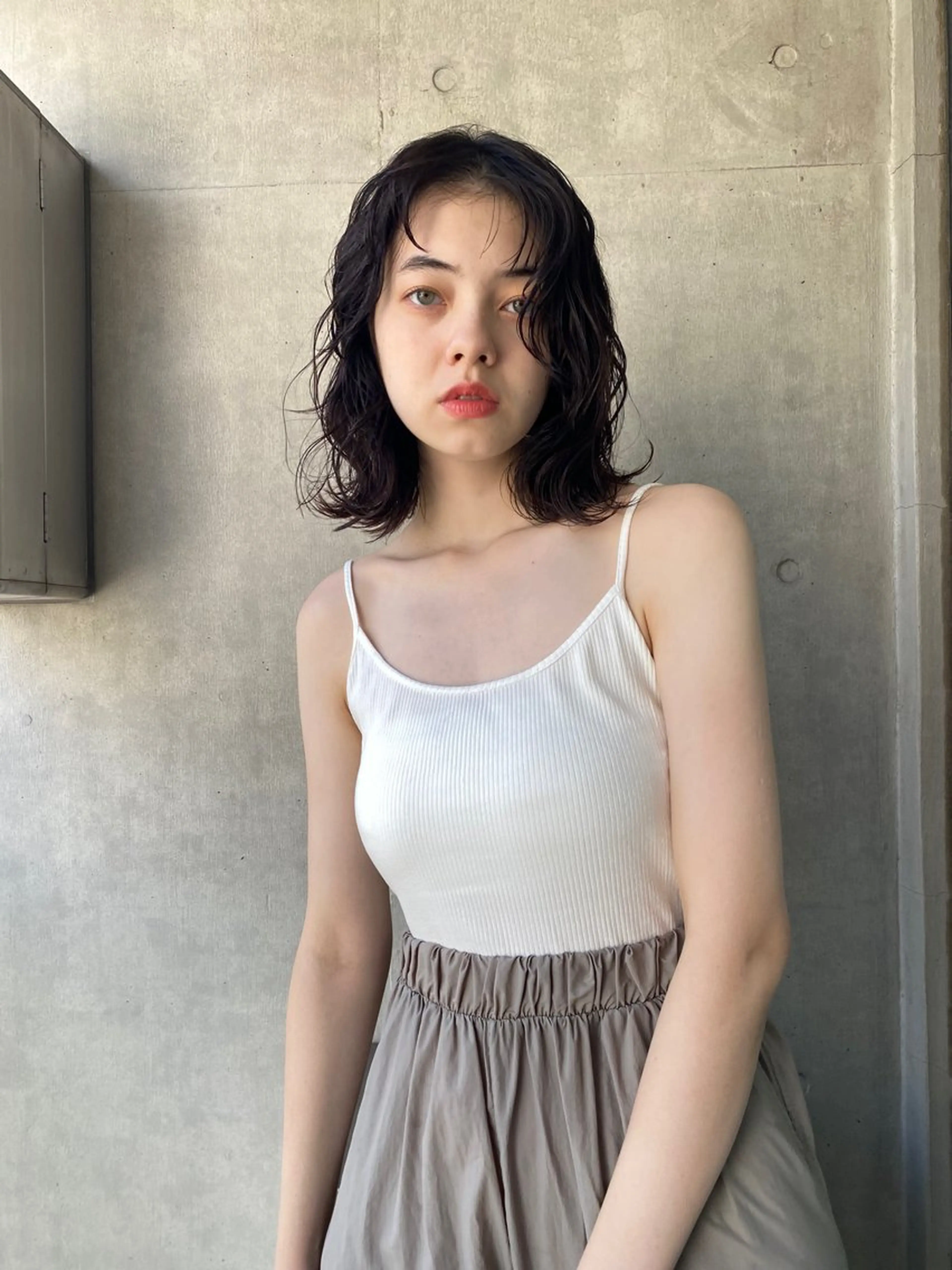 ミディアム カラー パーマ 艶髪/ダークトーン 🩶丸山日向のヘアスタイル