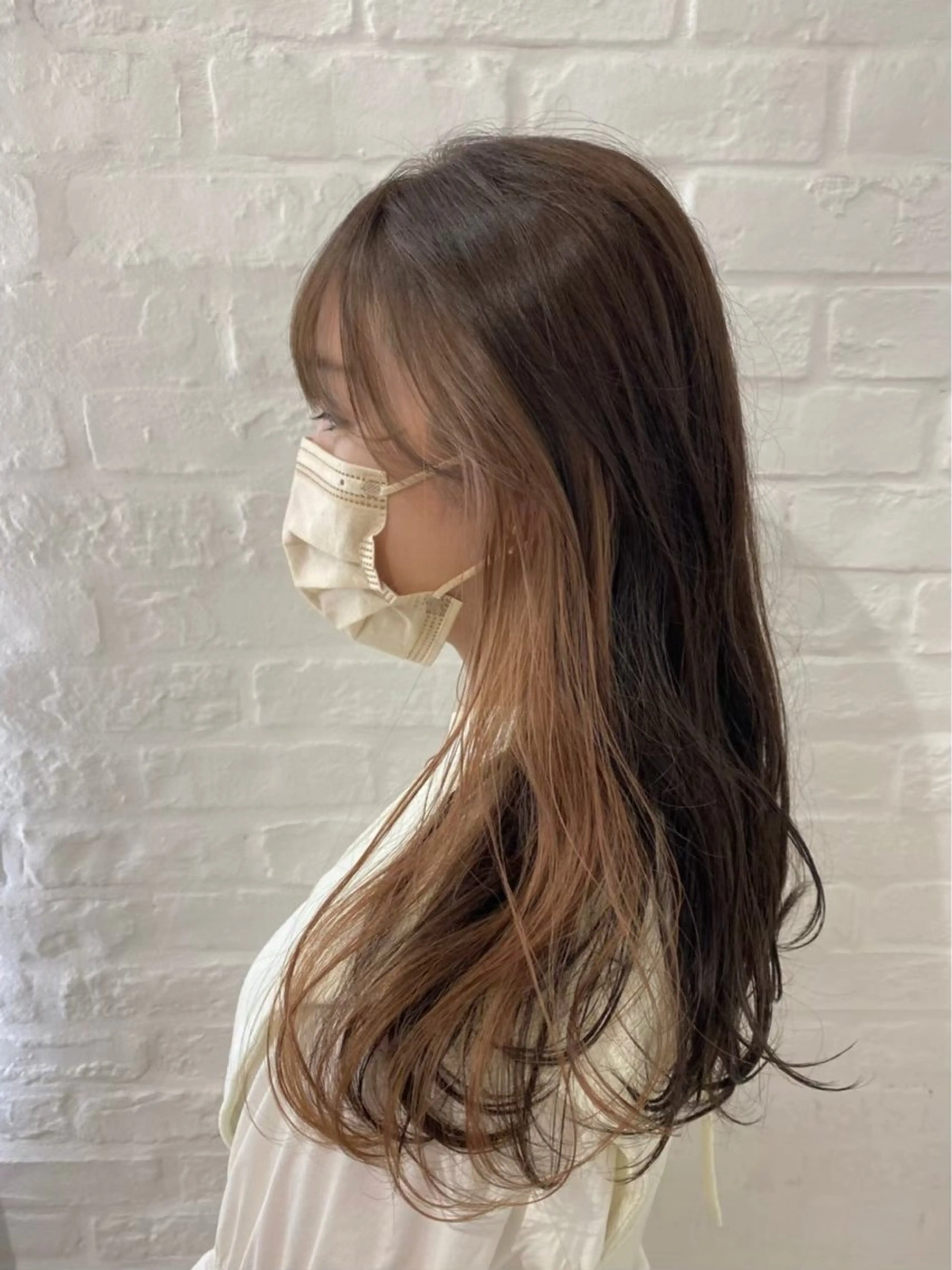 ロング 🍂透明感ベージュ カラー🍂森部杏菜のヘアスタイル