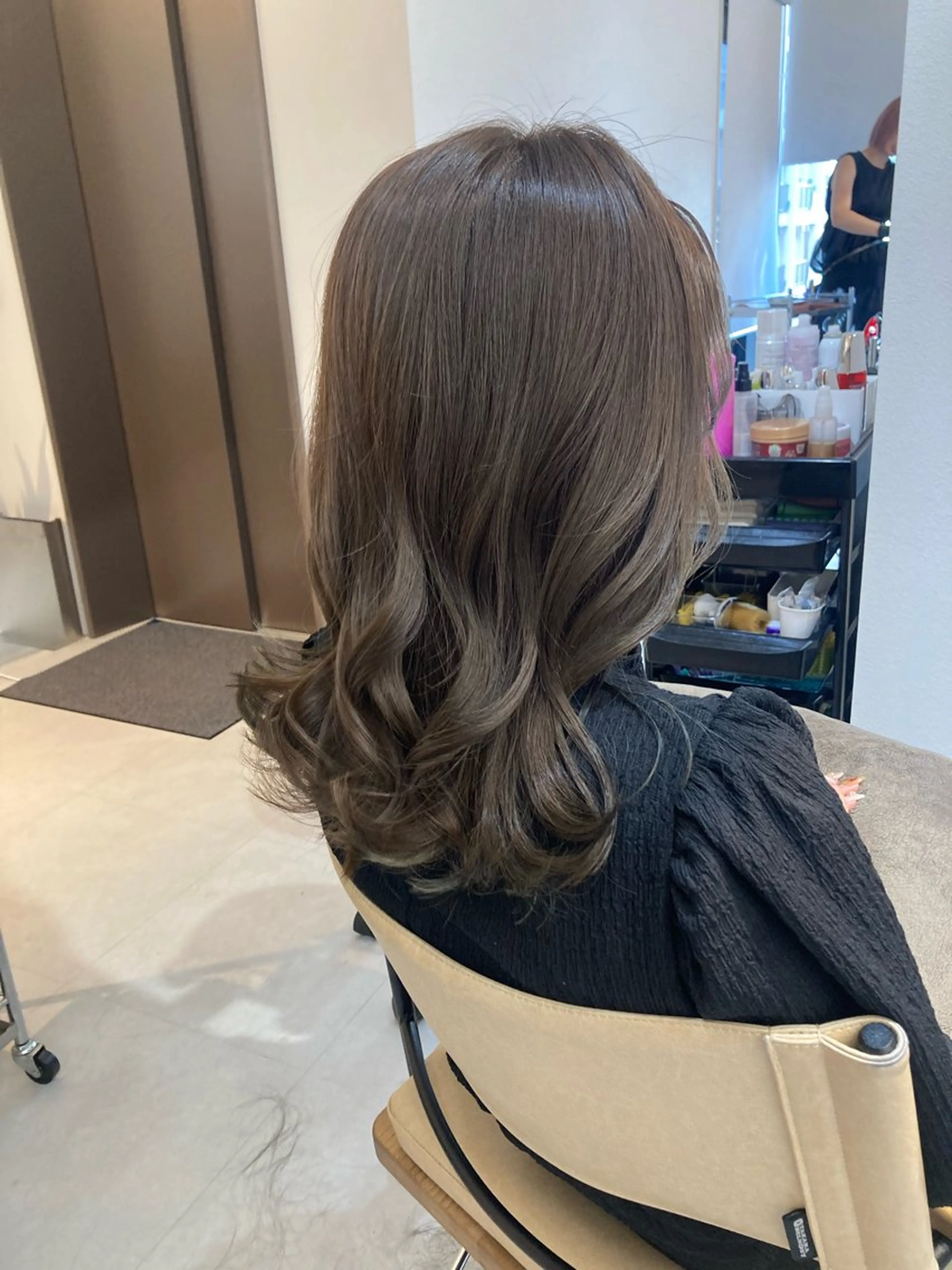 ミディアム ✨色持ちの良い艶 カラー✨蟹江真世のヘアスタイル