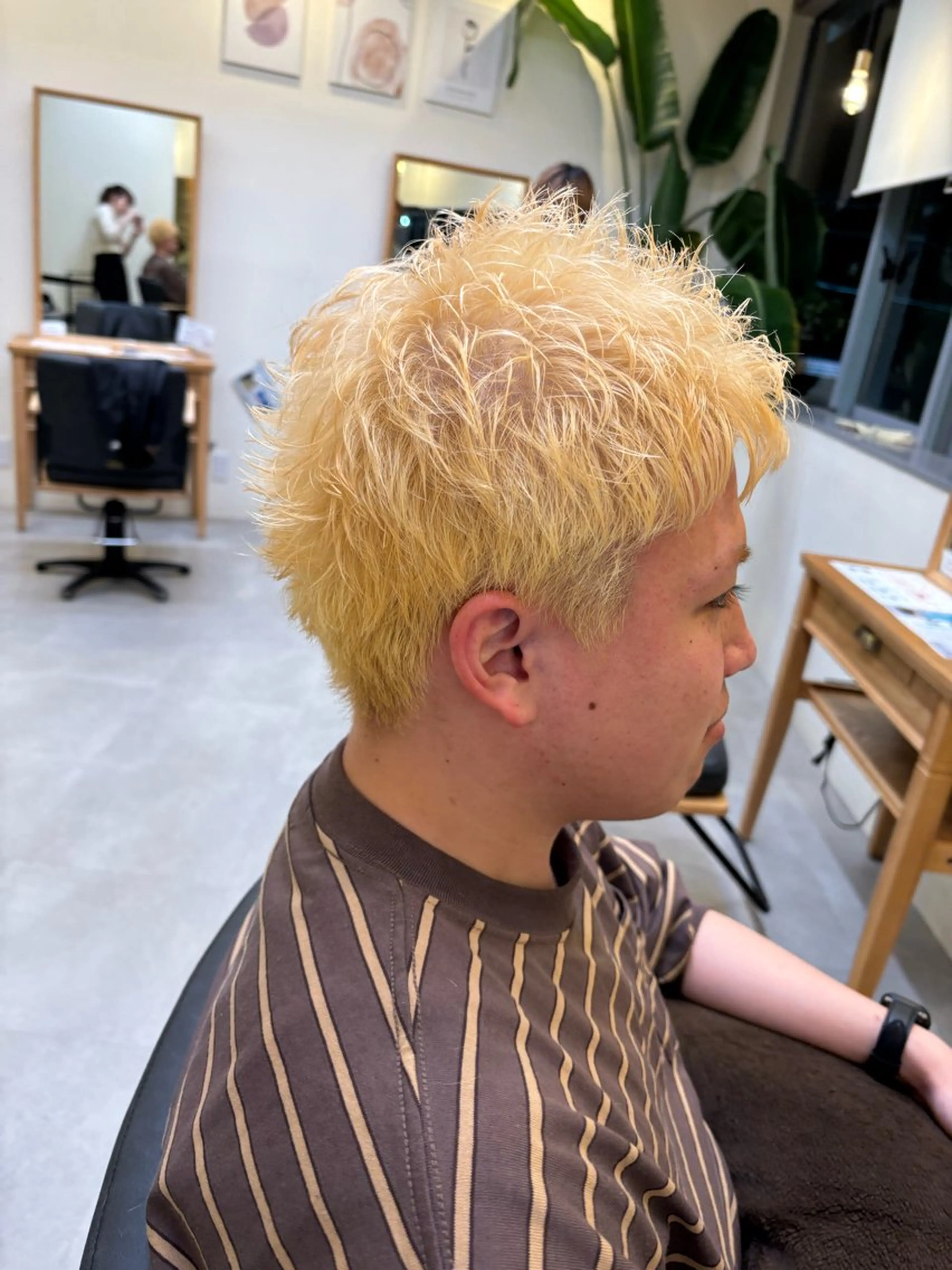 ショート 勝海 絢音のヘアスタイル