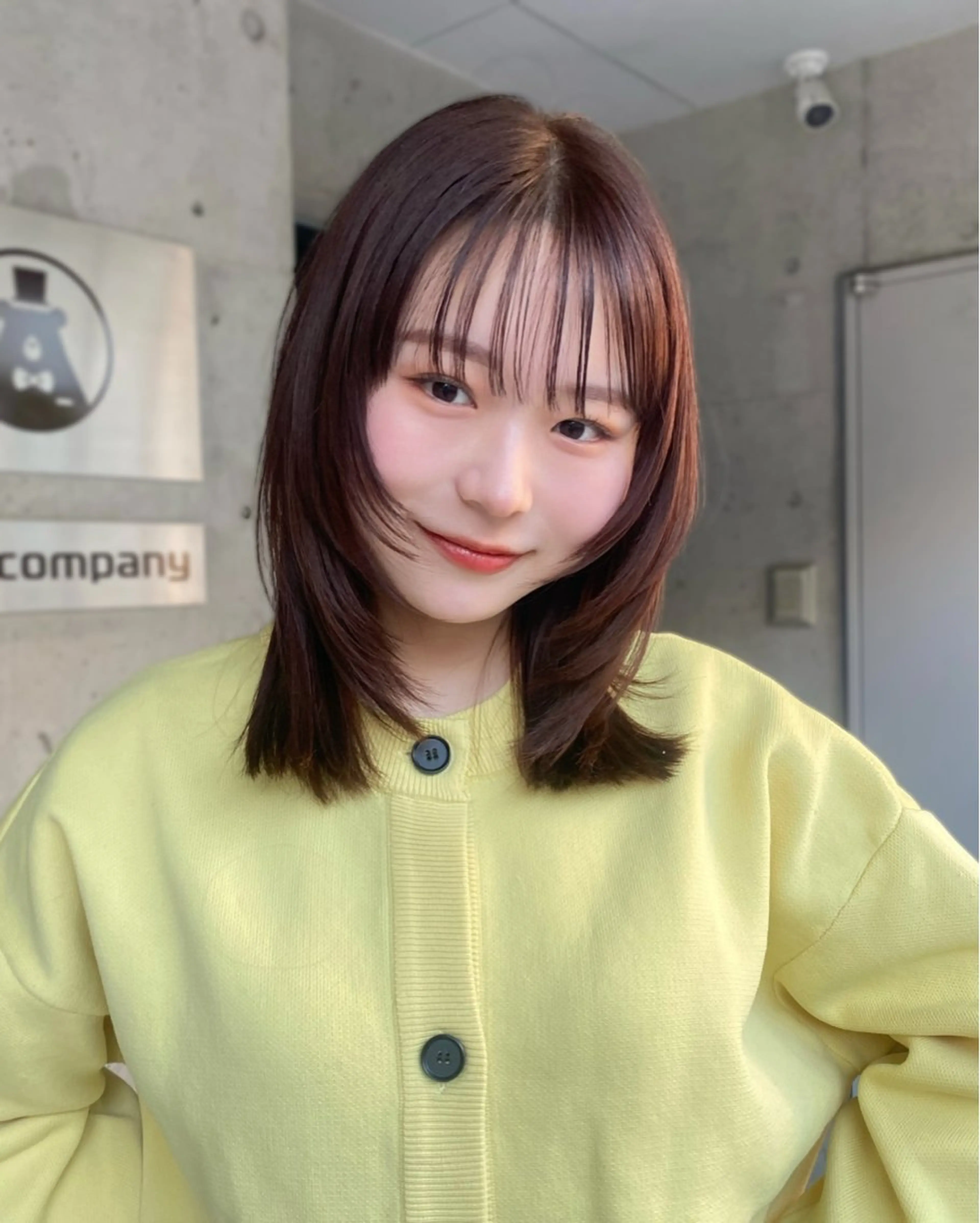 ミディアム カラー レイヤーカット 似合わせカット カット ヘアカラー トリートメント shiori/暖色/ レイヤー/似合わせのヘアスタイル