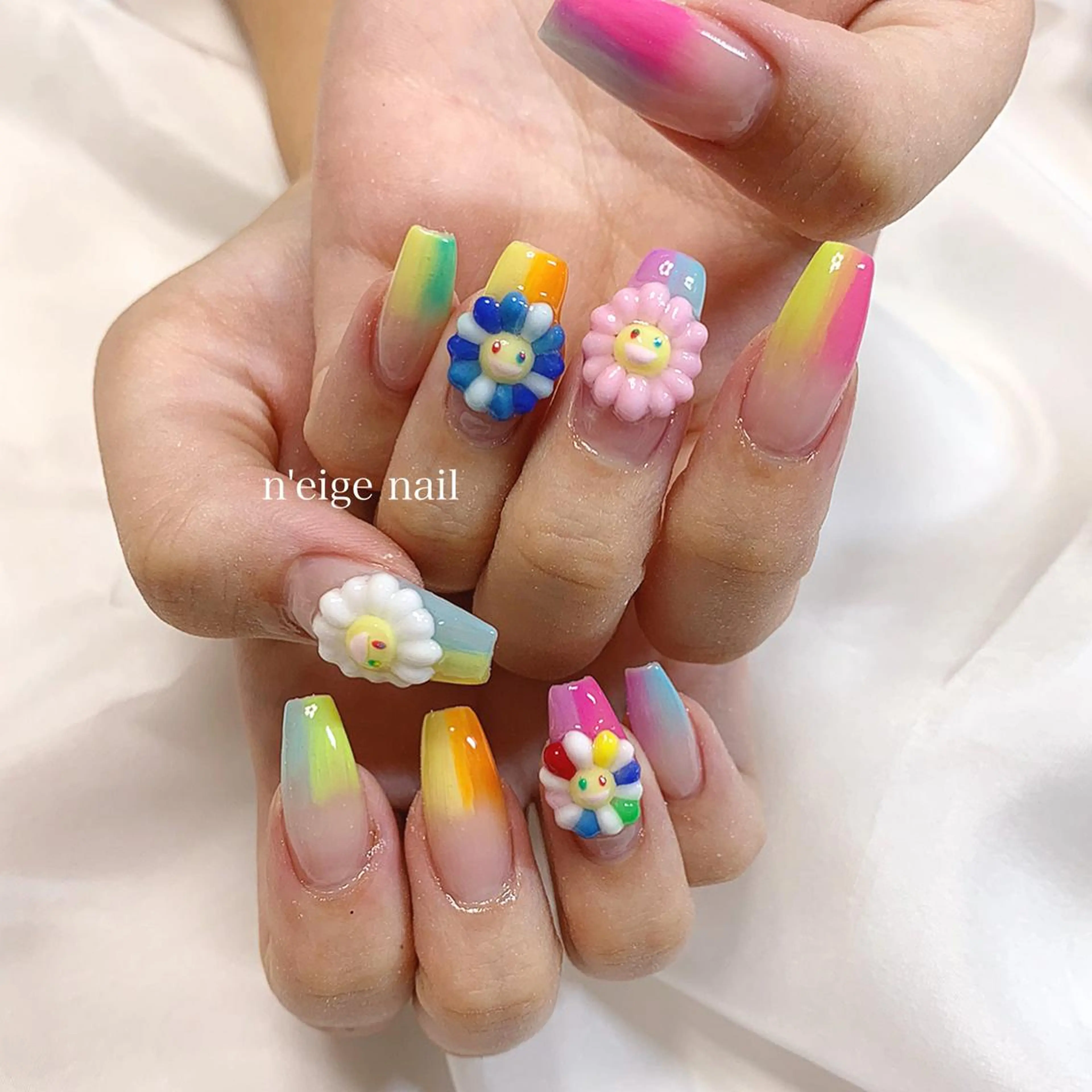 ネイル アートネイル ハート キラキラネイル 韓国ネイル ニュアンスネイル n'eige nail所属・大谷 綾香のネイルデザイン