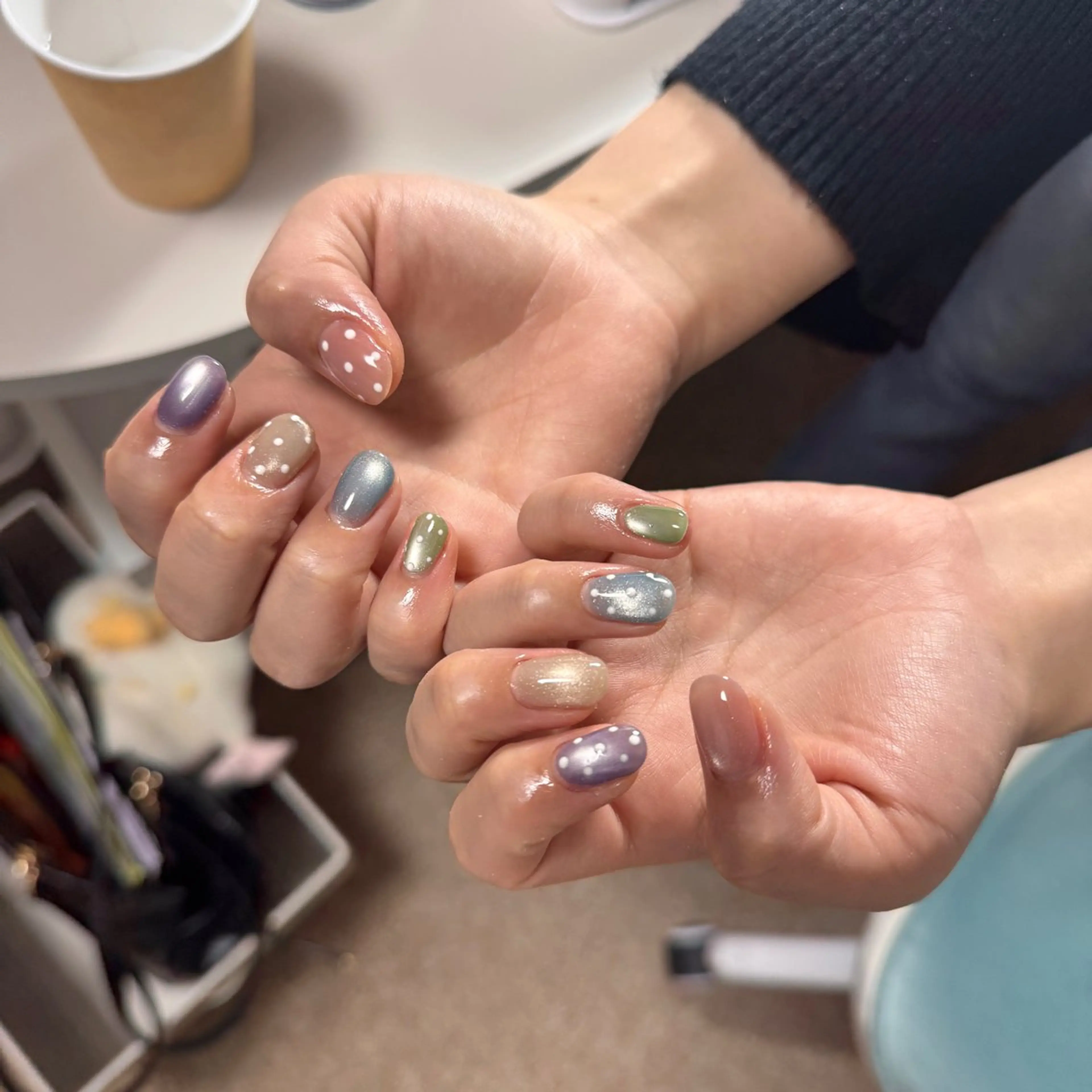 ネイル チークネイル フレンチネイル グラデーション 韓国ネイル マグネットネイル Hana Nailのネイルデザイン