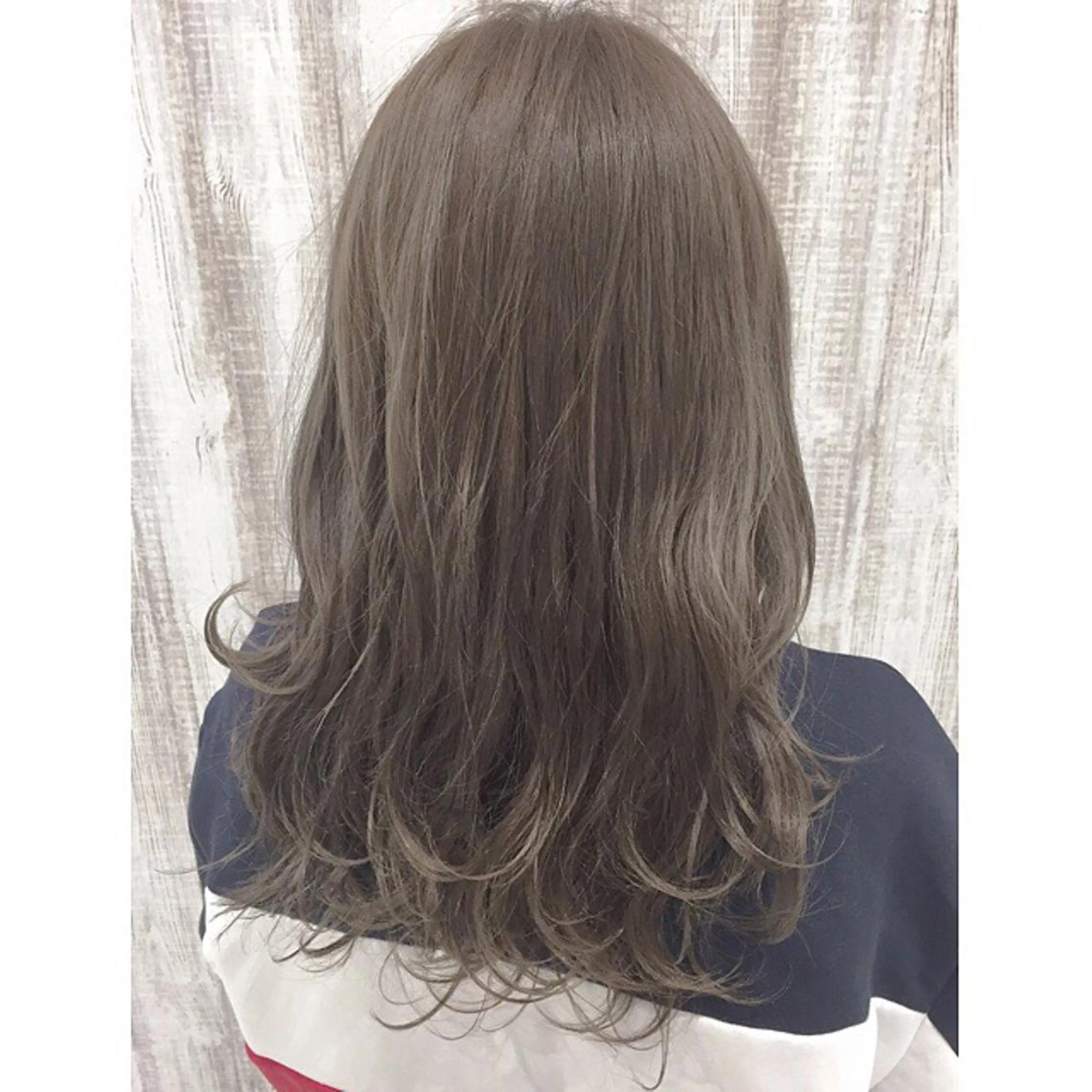 ロング カラー ヘアアレンジ ヘアカラー トリートメント 透明感♡︎♡︎ 佐々木早苗のヘアスタイル