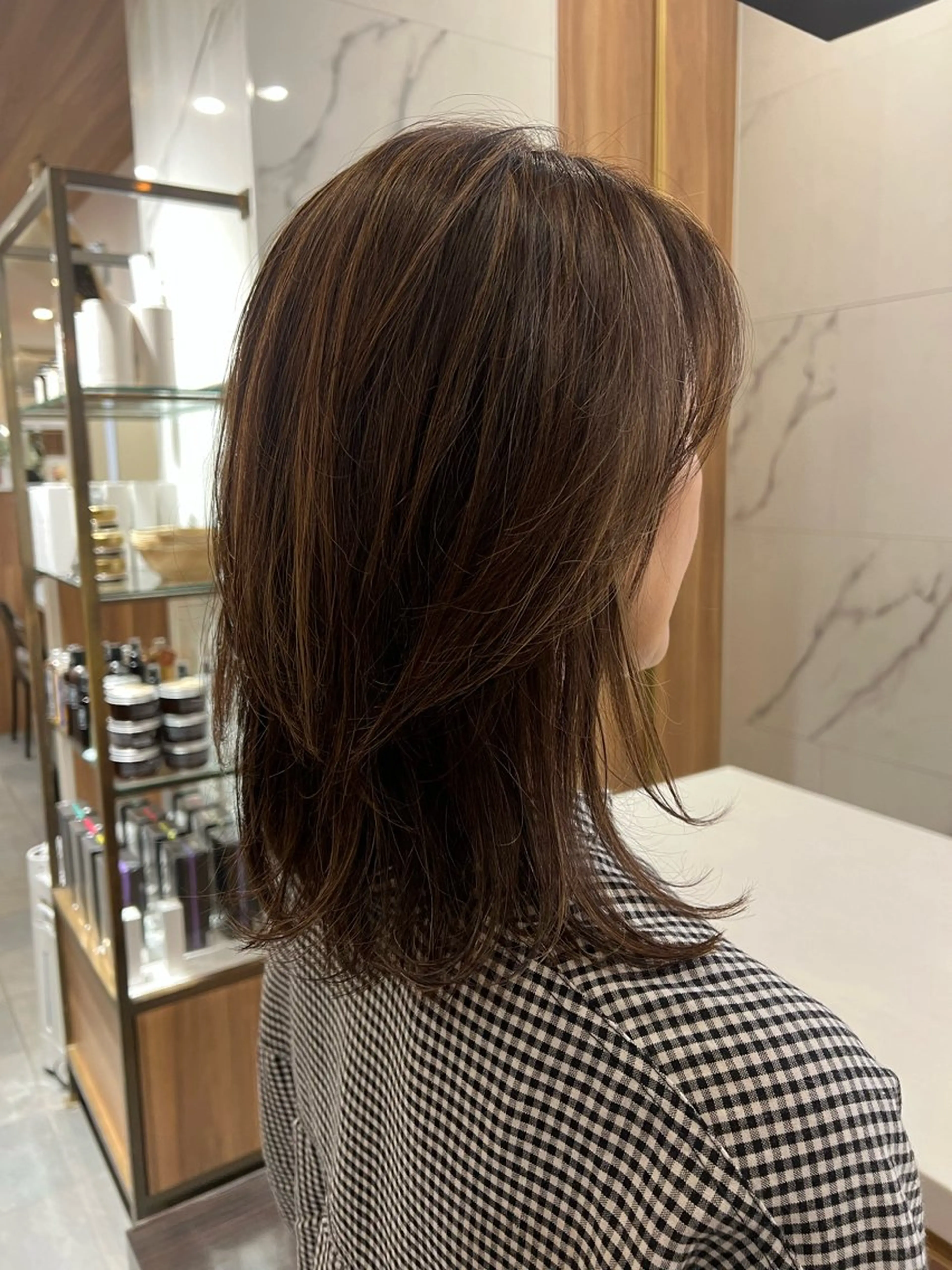 ミディアム ミディアムレイヤー レイヤーカット 村中 逸紀のヘアスタイル