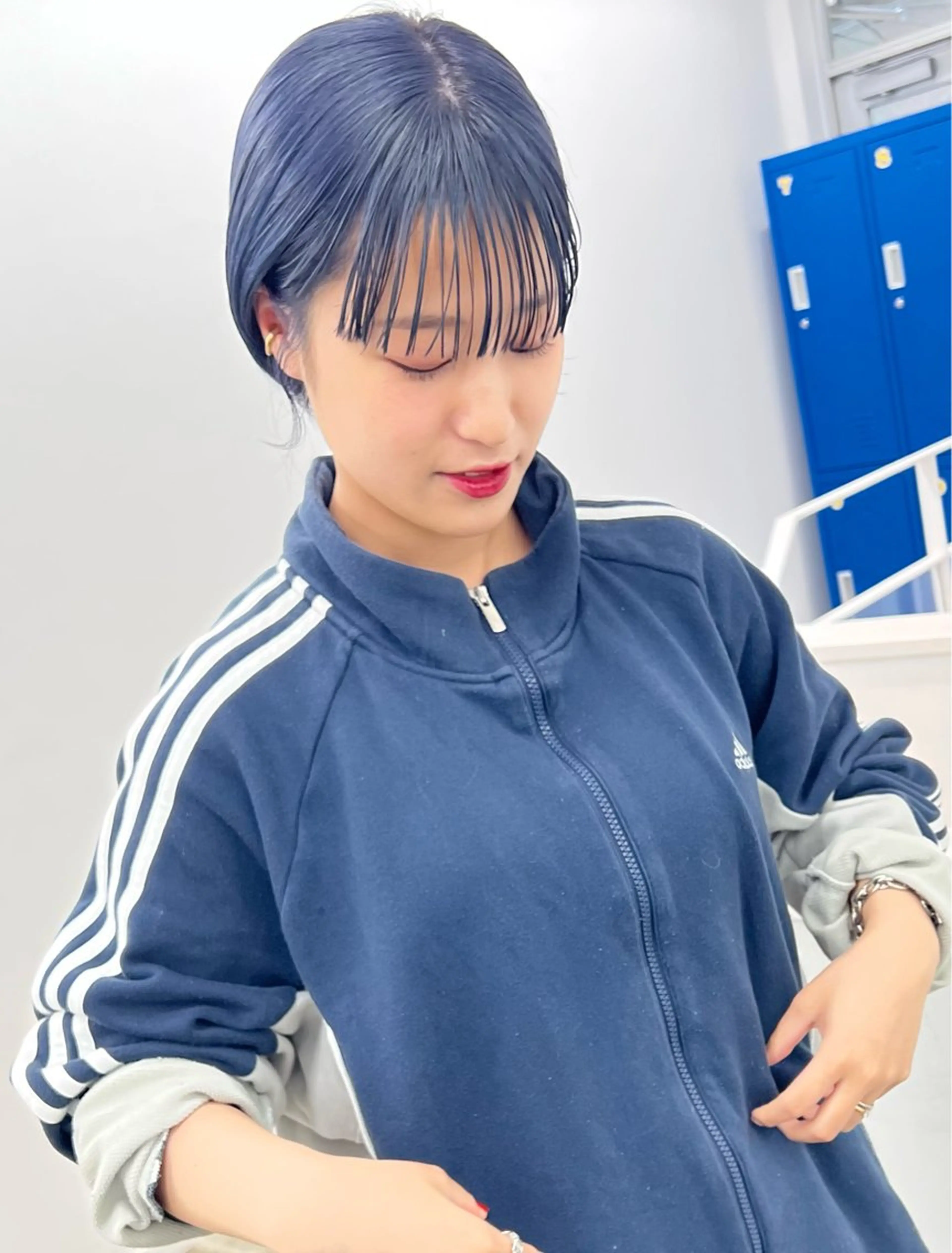 ショート カラー 🌱大人ハイトーン RENのヘアスタイル