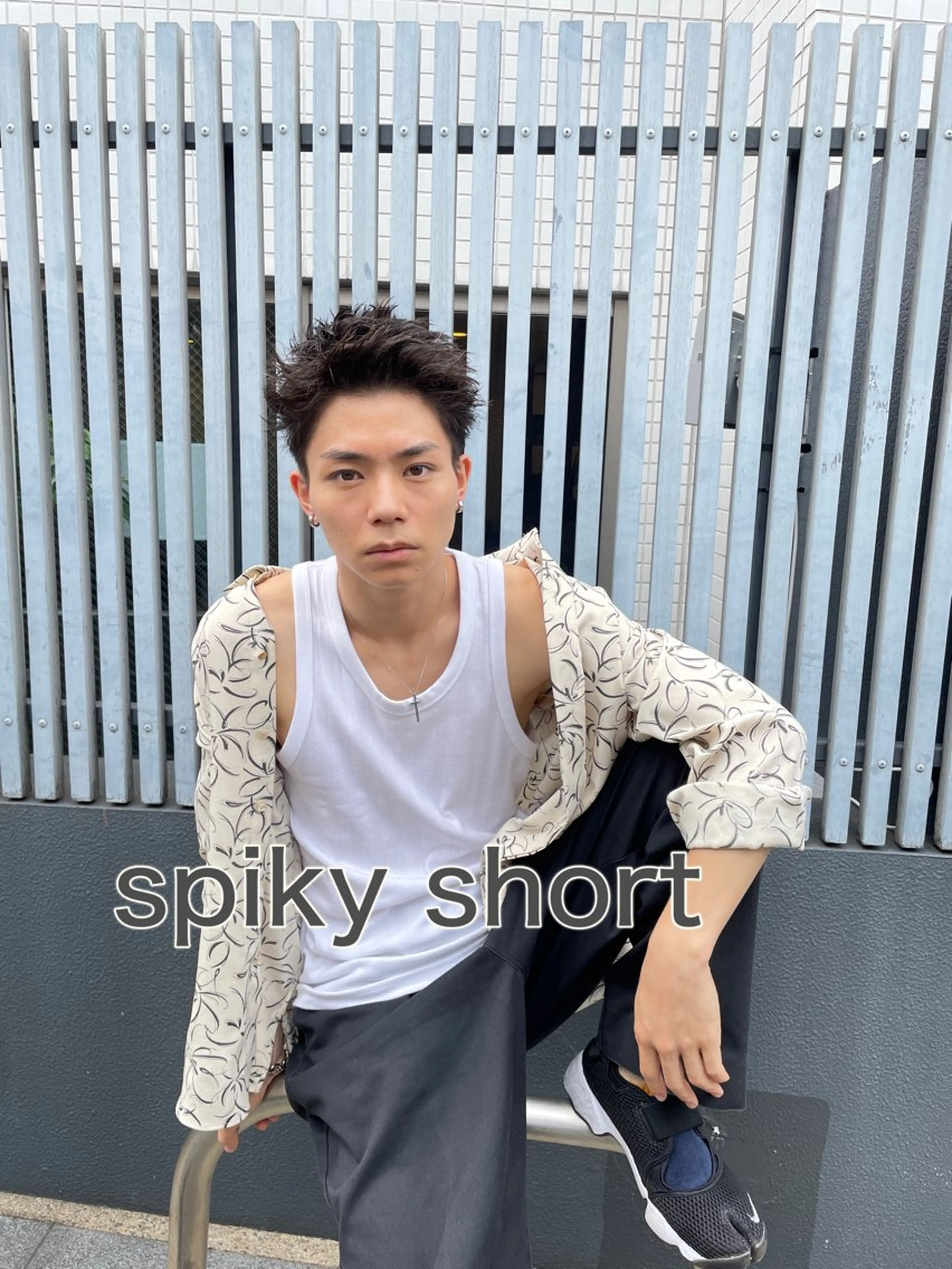 ショート ヘアアレンジ メンズ メンズパーマ スパイキーショート ショートヘア カット トリートメント ヘッドスパ ヘアセット 艶髪✨寒色カラー✨ 翁長孝輔のヘアスタイル