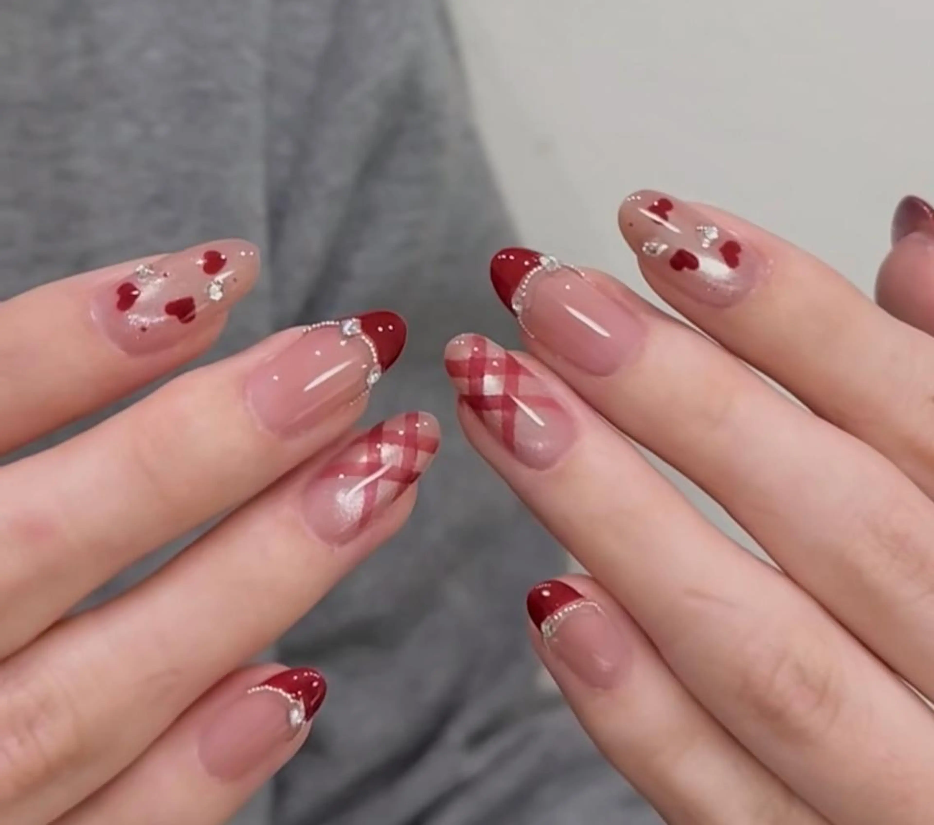 ネイル ハンドネイル 🎀 Ayaka_nailのネイルデザイン