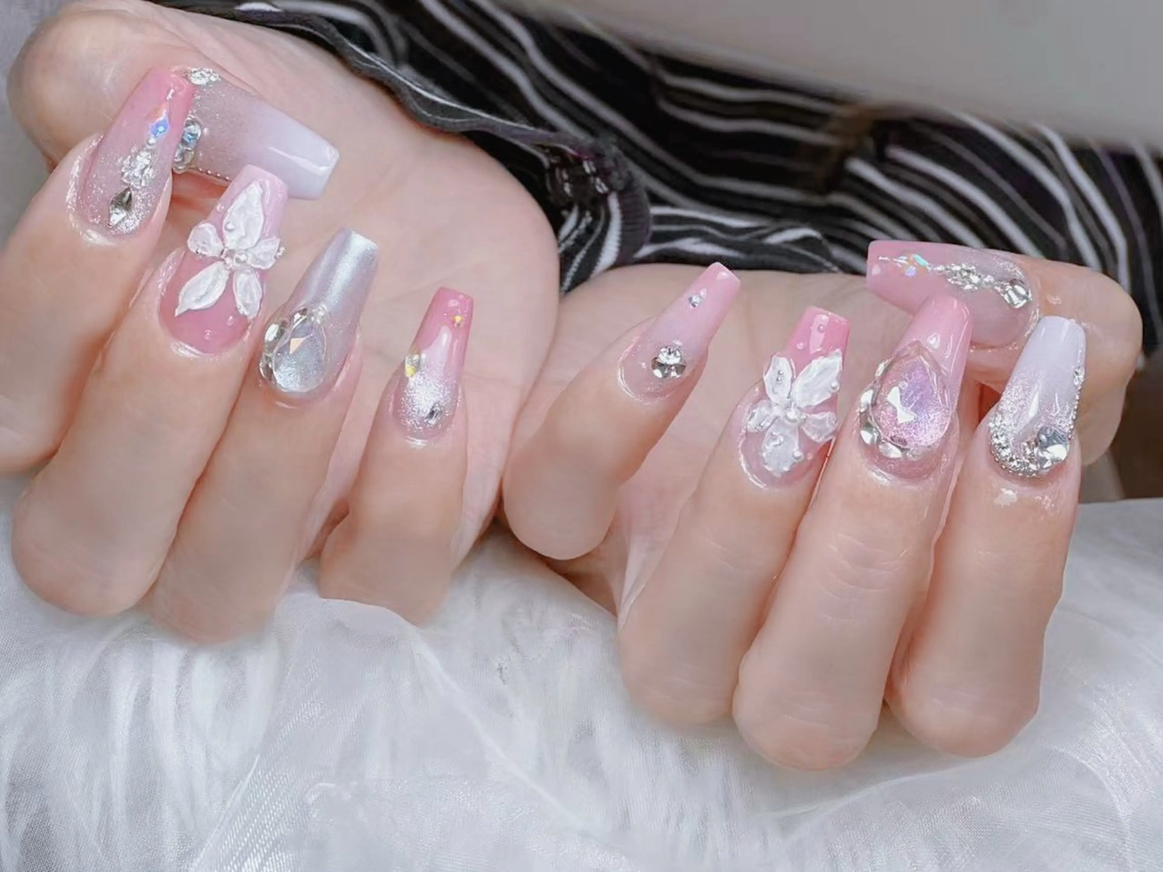 メンズ ネイル アートネイル フレンチネイル ジェルネイル ハート キラキラネイル ハンドネイル Bloom スカルプ専門店のネイルデザイン