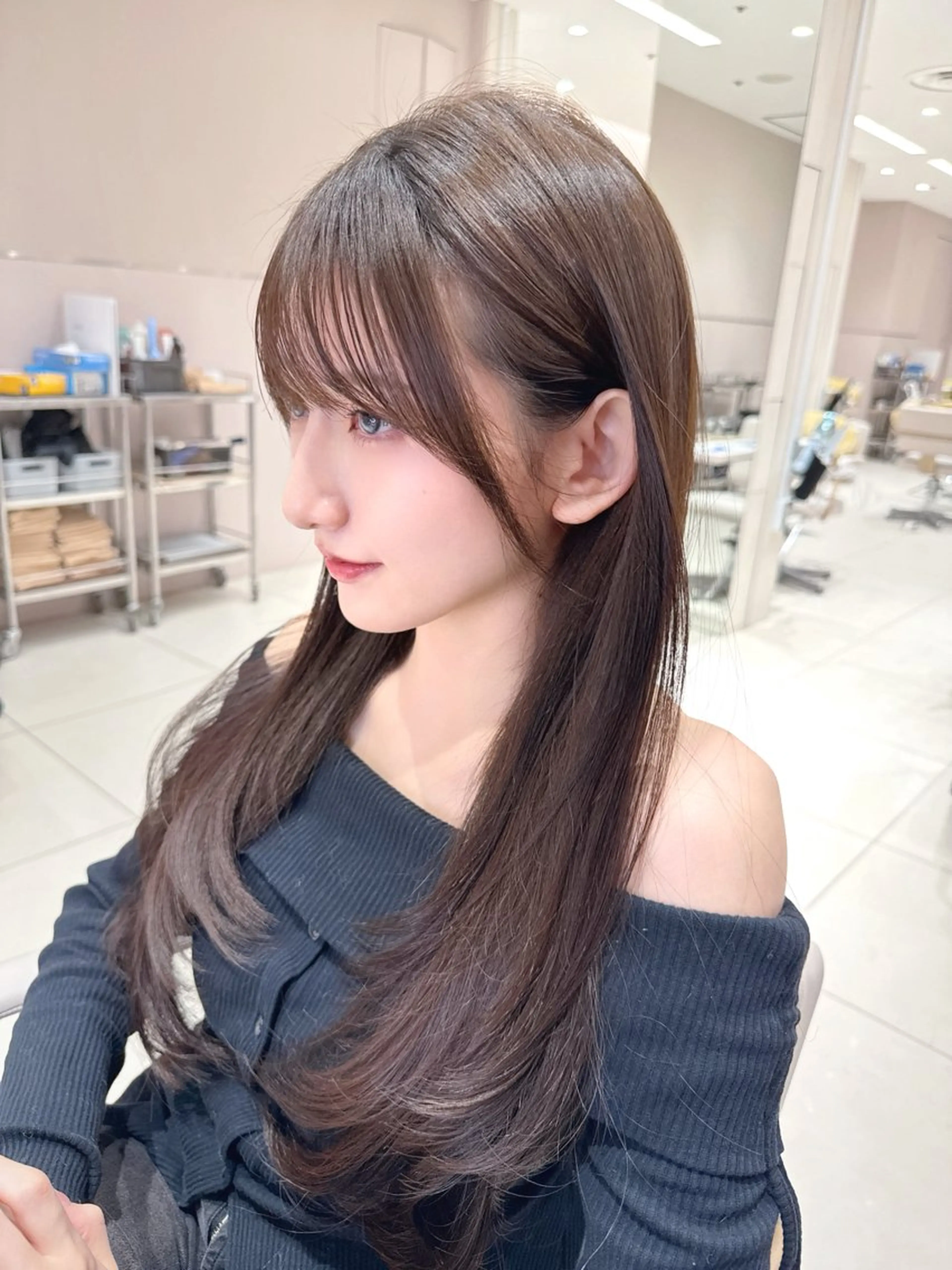 セミロング カラー カット ヘアカラー トリートメント ヘッドスパ ヘアセット 韓国ヘア/レイヤー/ 顔まわり/りょーとのヘアスタイル