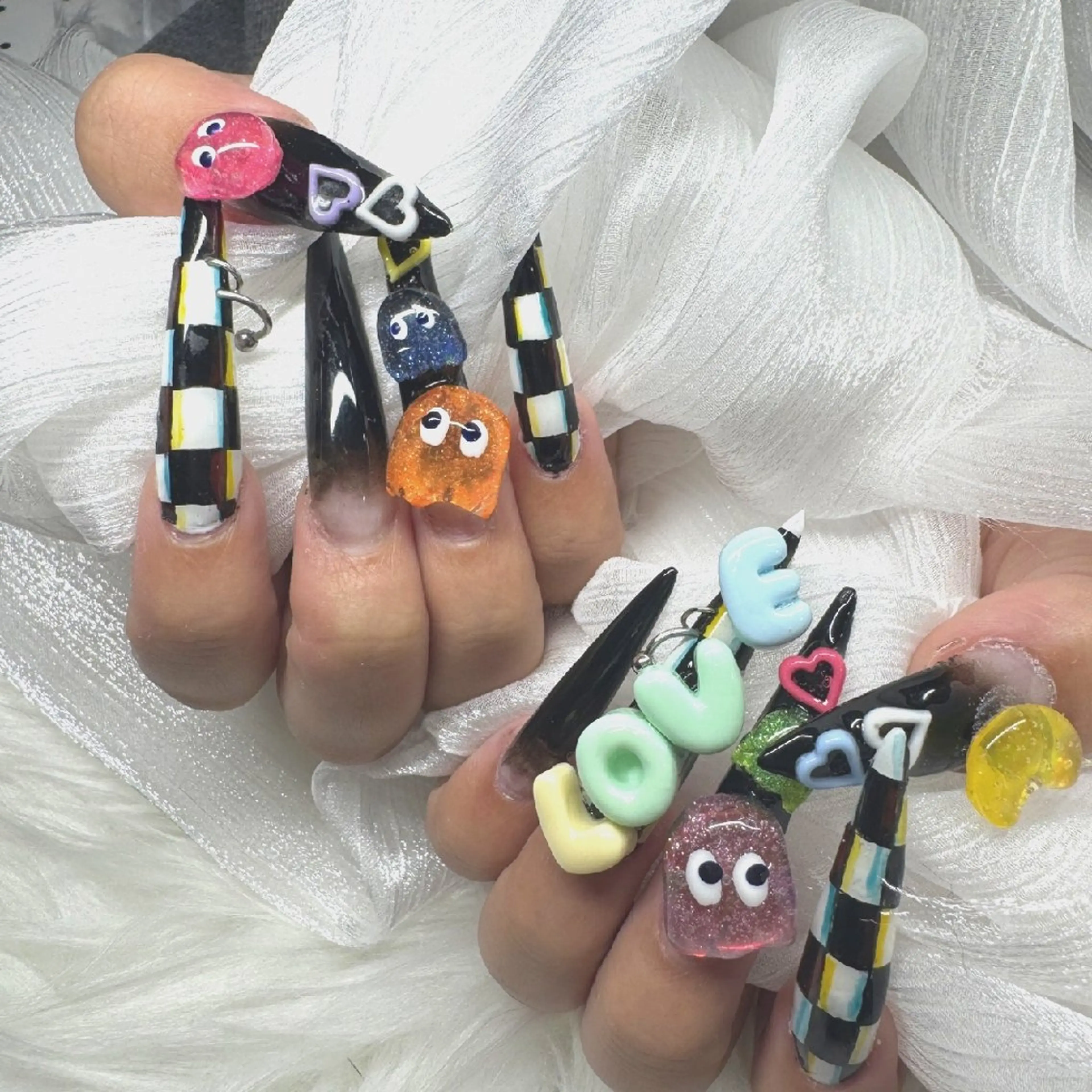 ネイル ハンドネイル 🌺chimu🌺 予約リクエスト可能☆のネイルデザイン