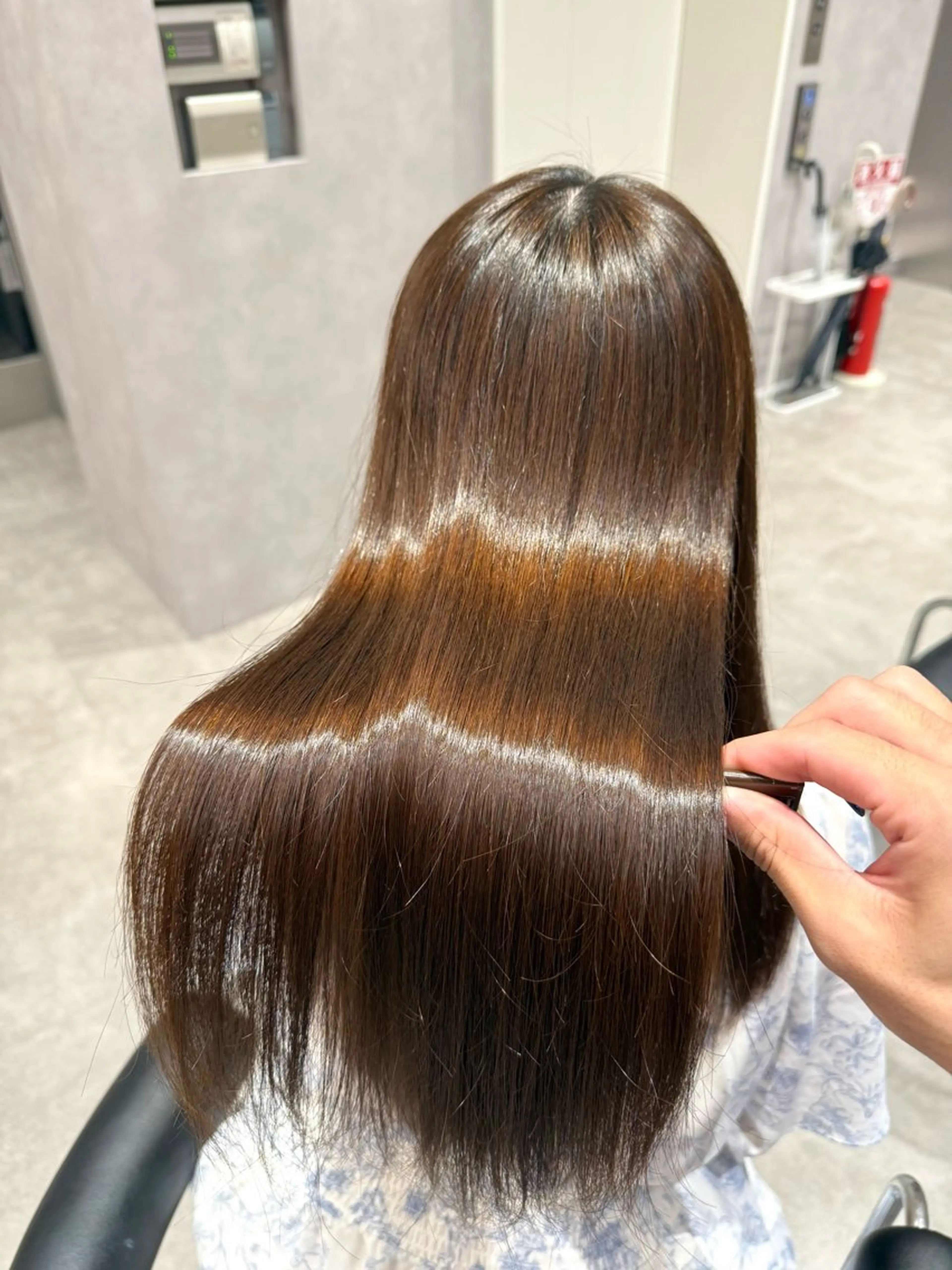 ロング カラー パーマ ヘアアレンジ 髪質改善 縮毛矯正 トリートメント ストレートパーマ 縮毛矯正 トリートメント 縮毛矯正/髪質改善/ ブリーチ毛/木元渓太のヘアスタイル